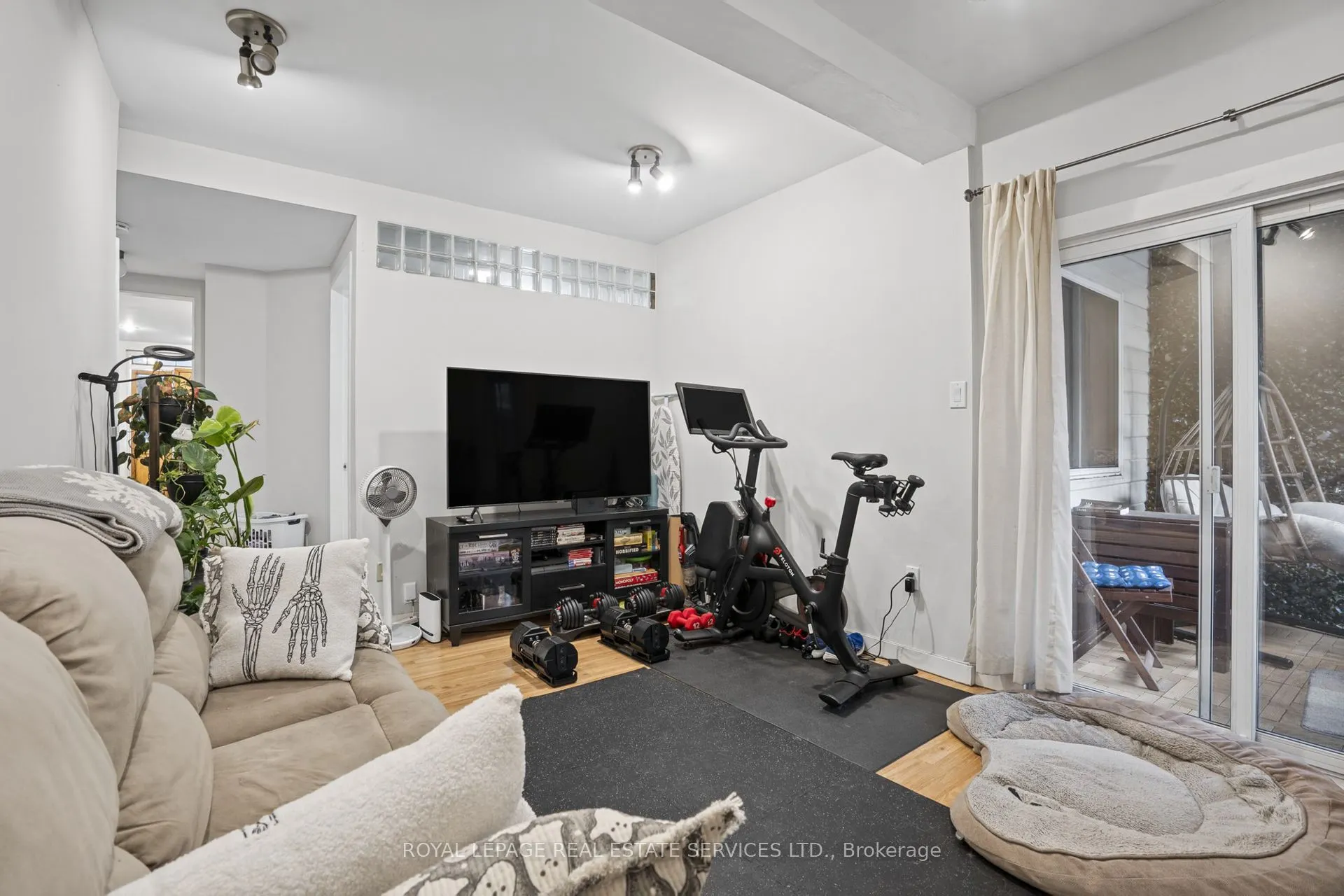 3 Harshaw Avenue