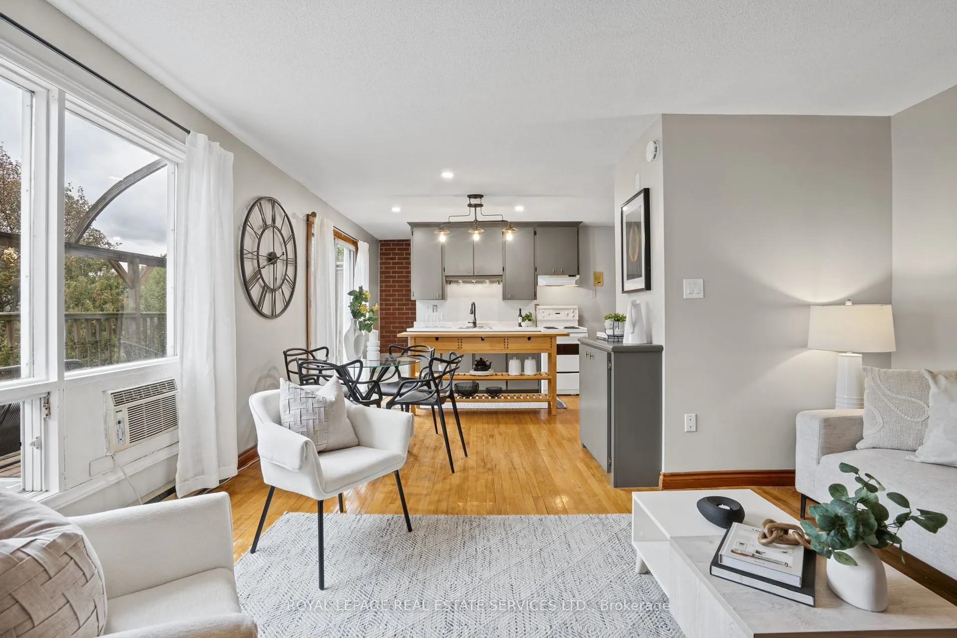 3 Harshaw Avenue