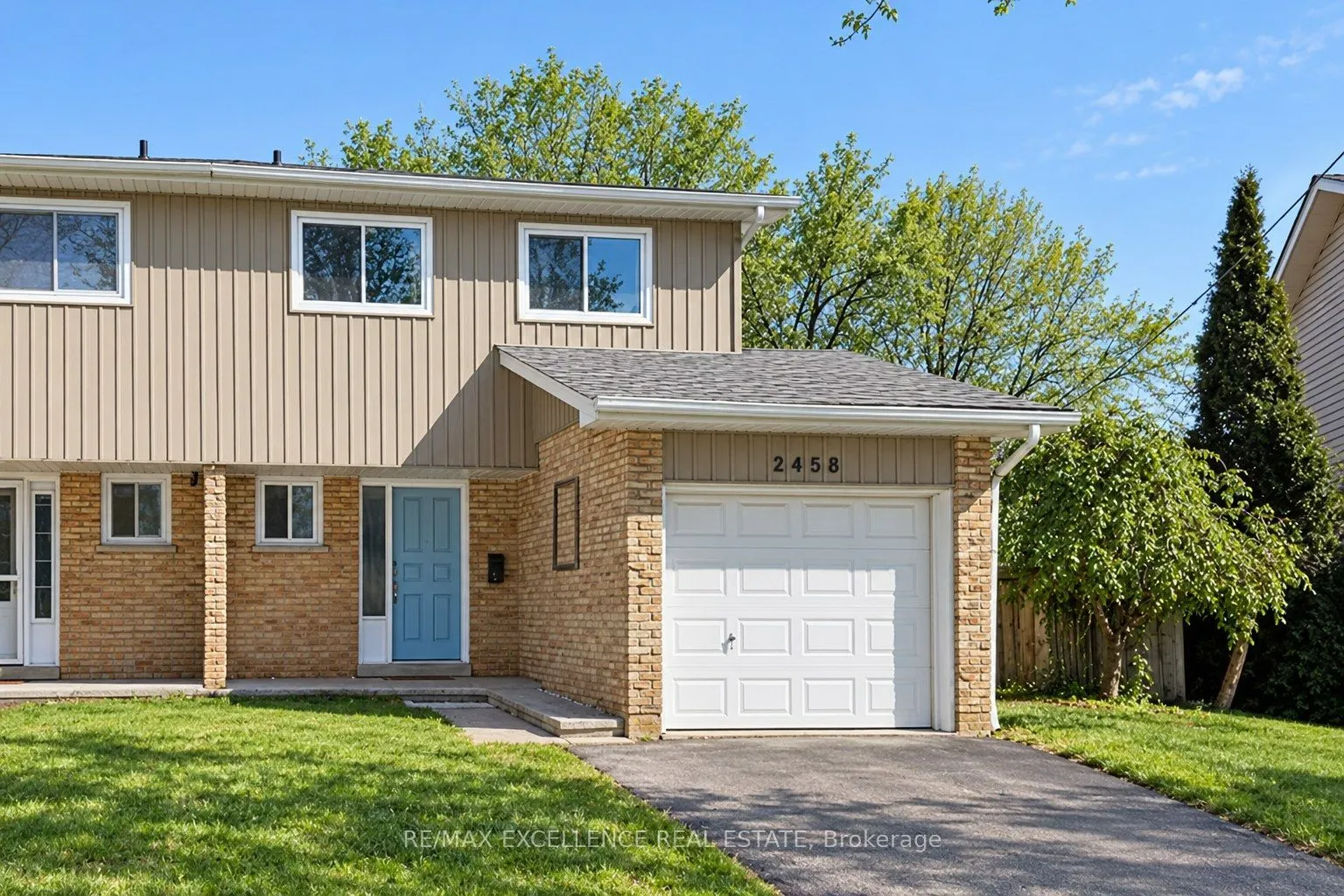 2458 Cobbinshaw Circle