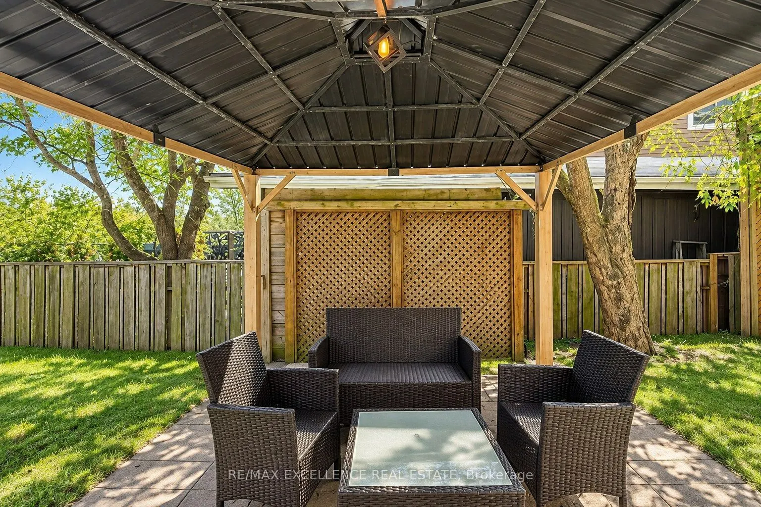 2458 Cobbinshaw Circle