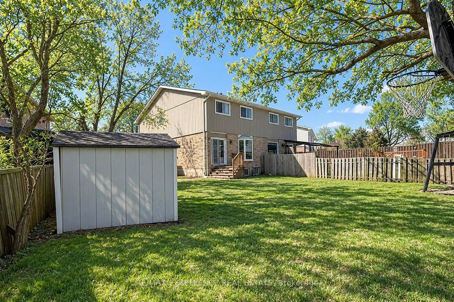 2458 Cobbinshaw Circle