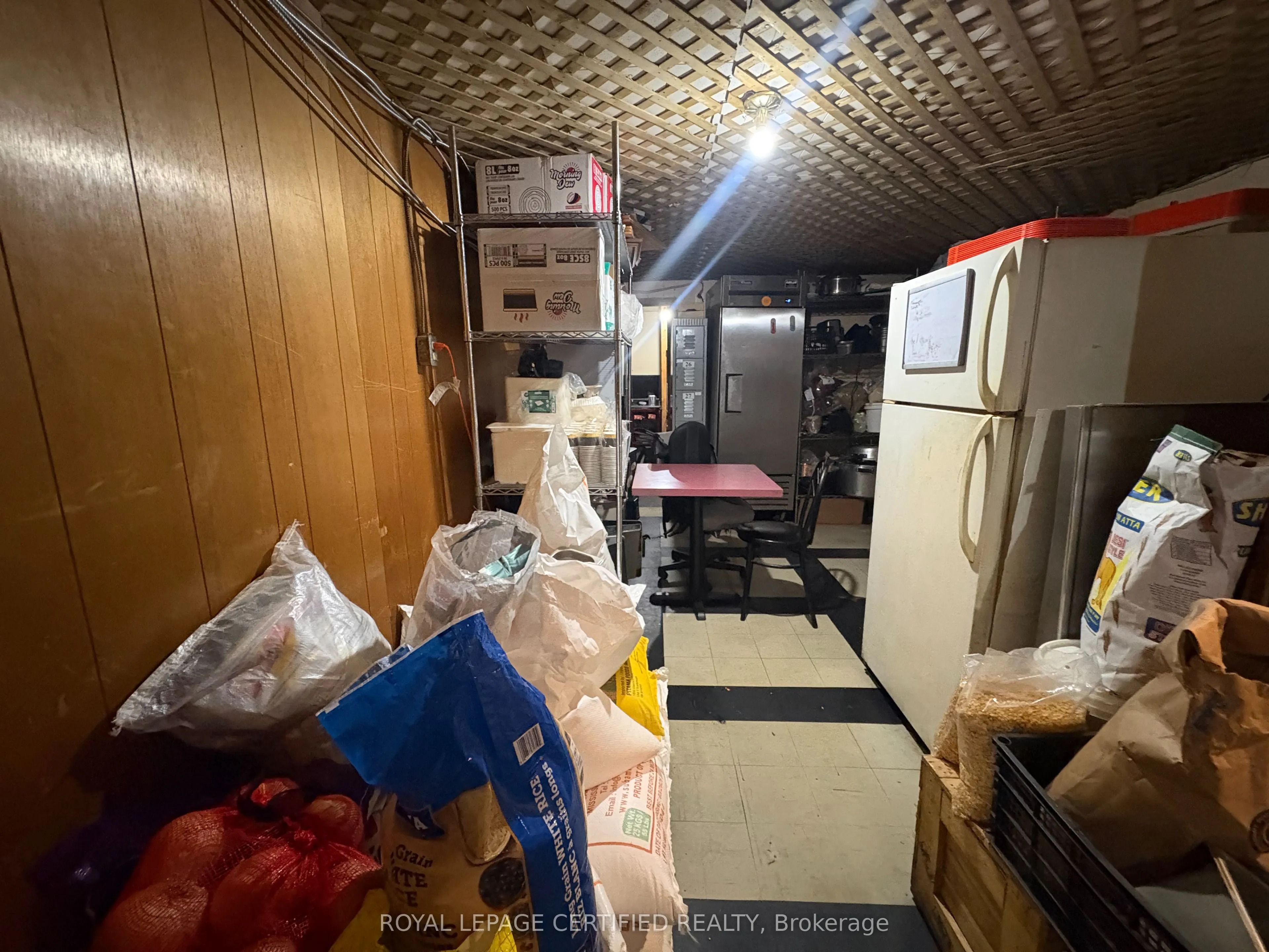 827 Albion Road