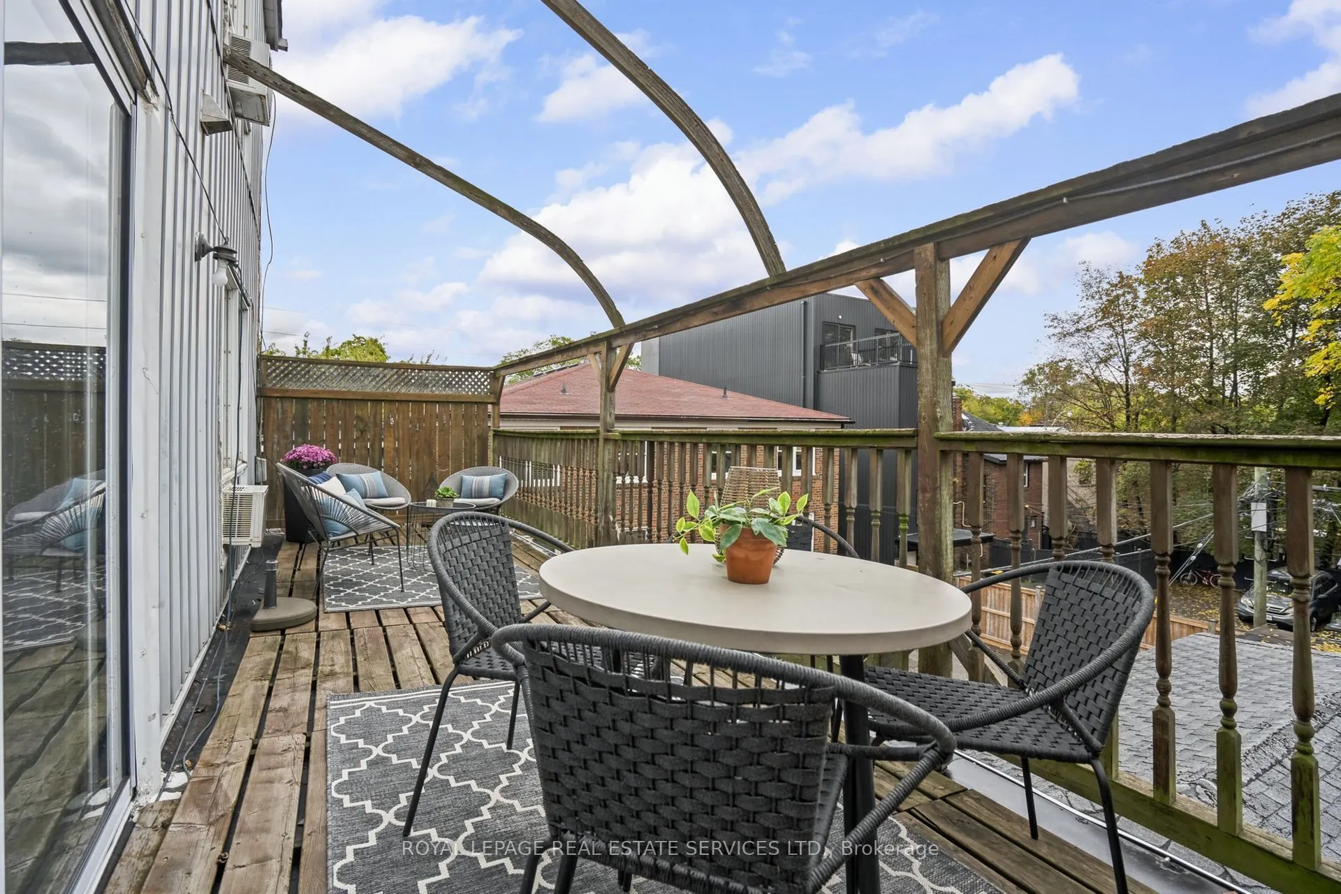 3 Harshaw Avenue