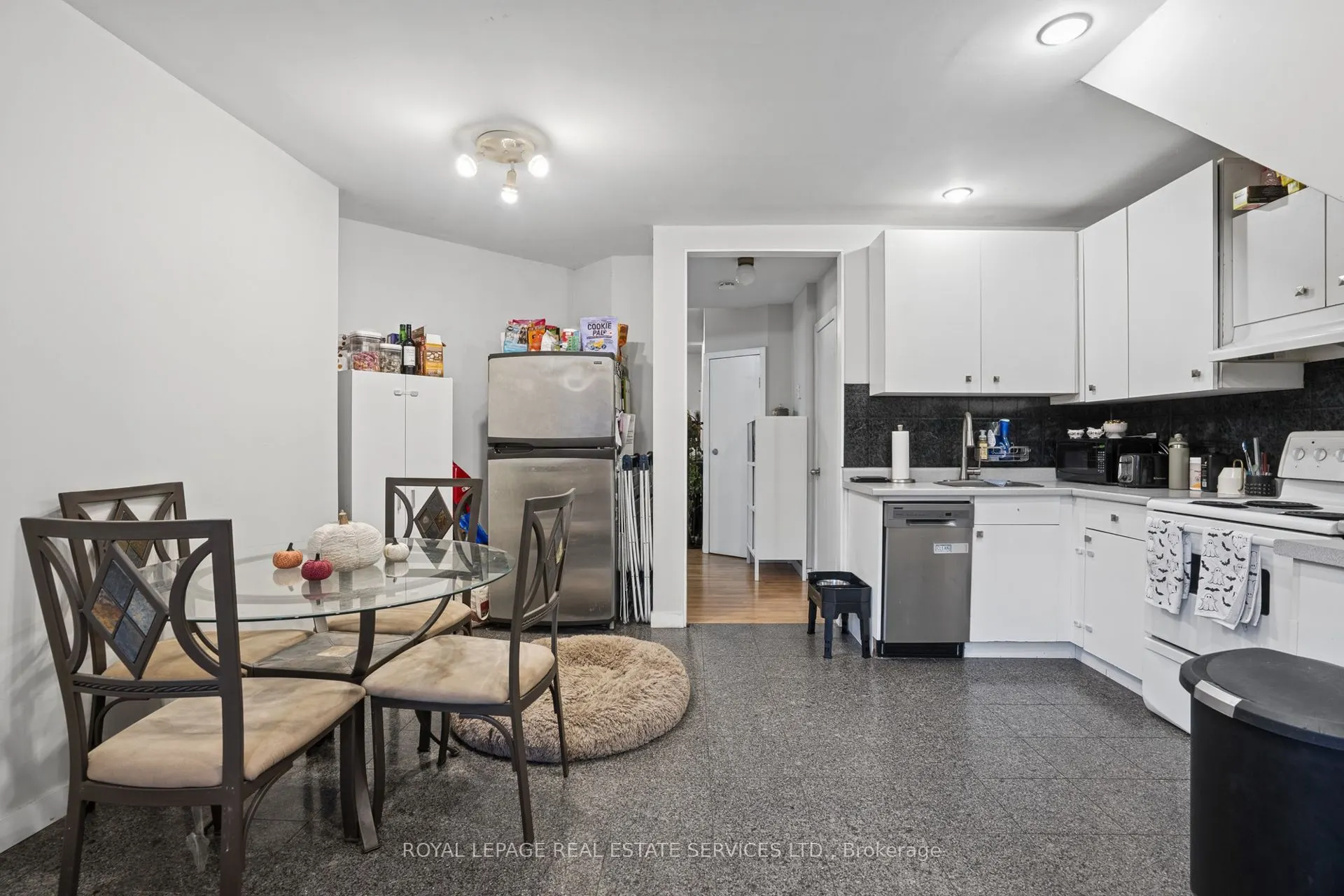 3 Harshaw Avenue