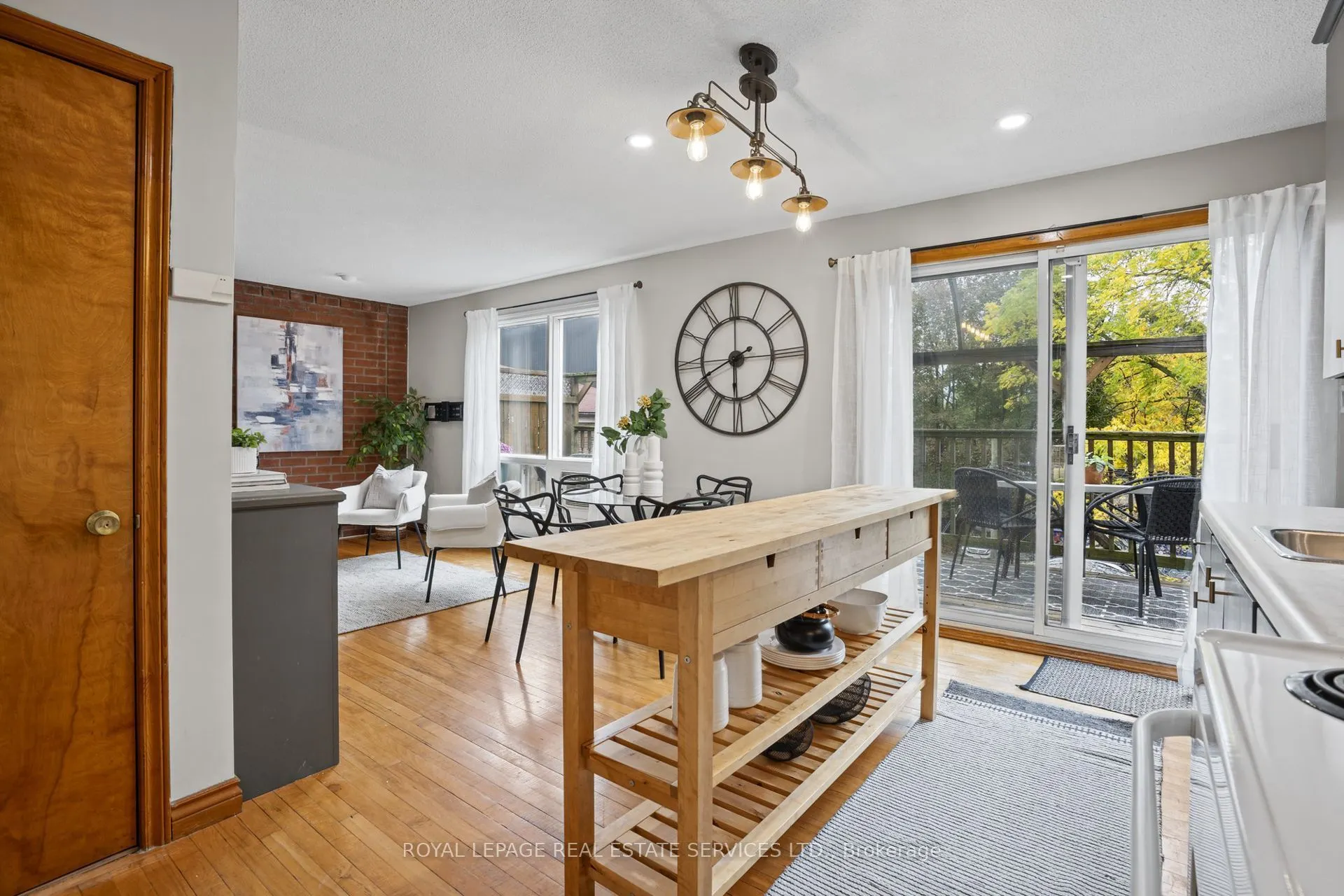 3 Harshaw Avenue