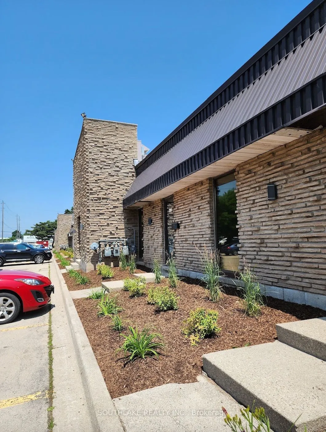 5230 S Service Road #108