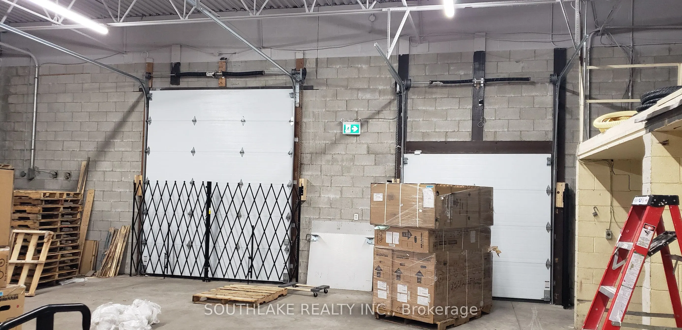 5230 S Service Road #108