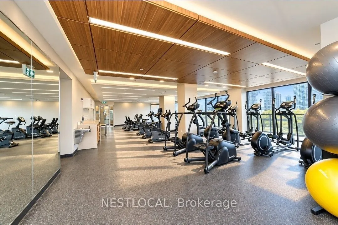 20 Shore Breeze Drive #2904