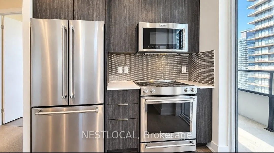 20 Shore Breeze Drive #2904