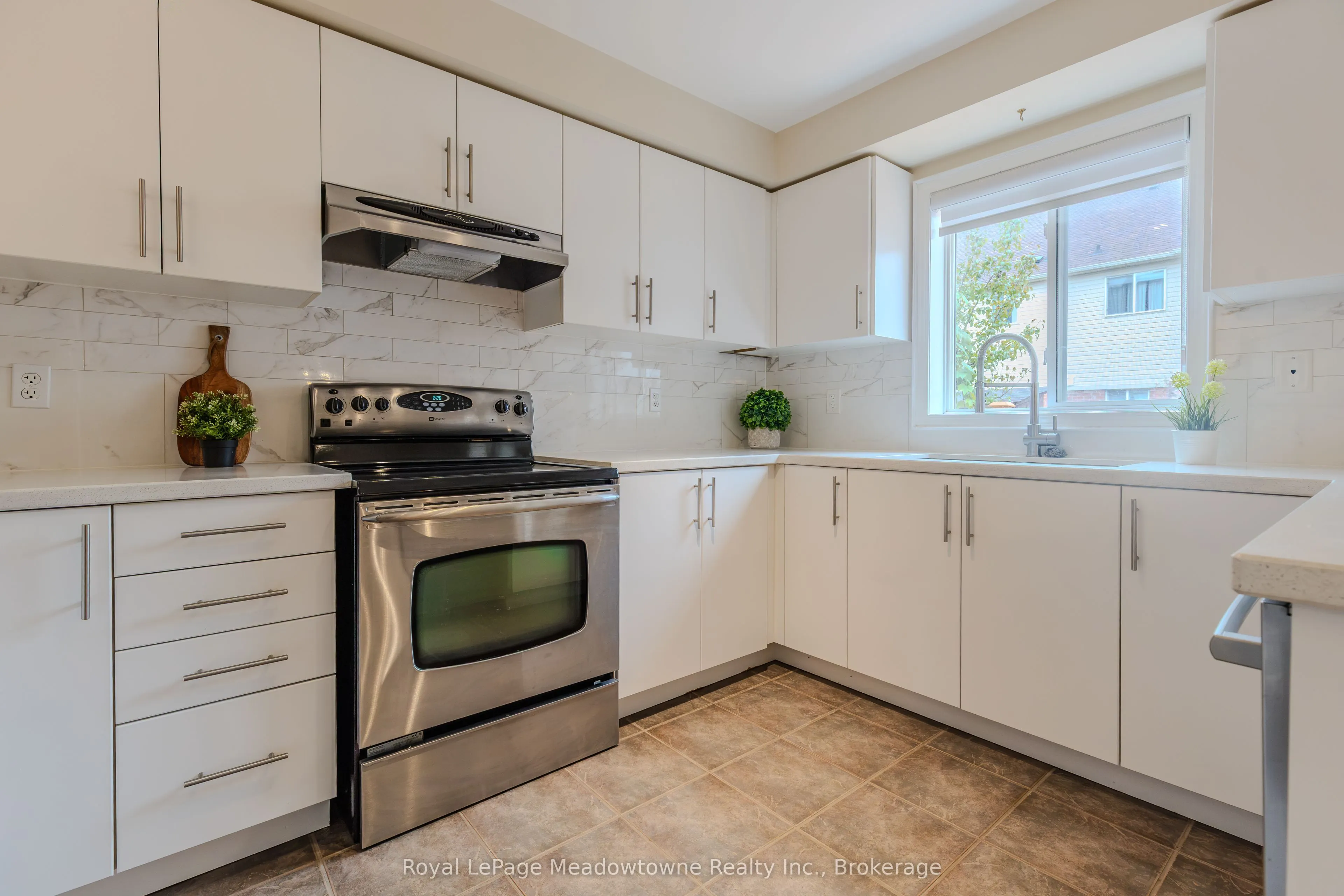 1311 Cartmer Way