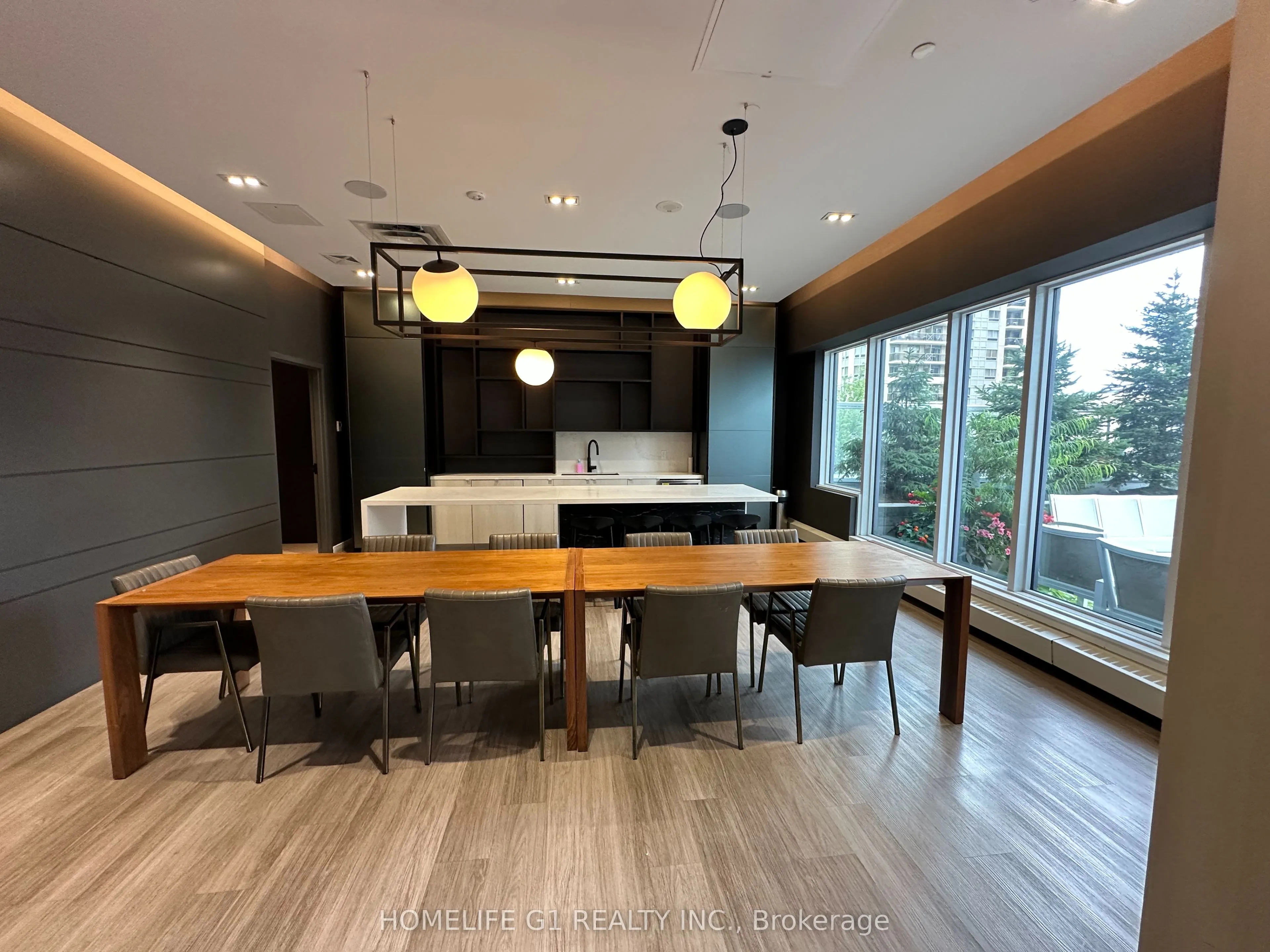 4065 Confederation Parkway #4007