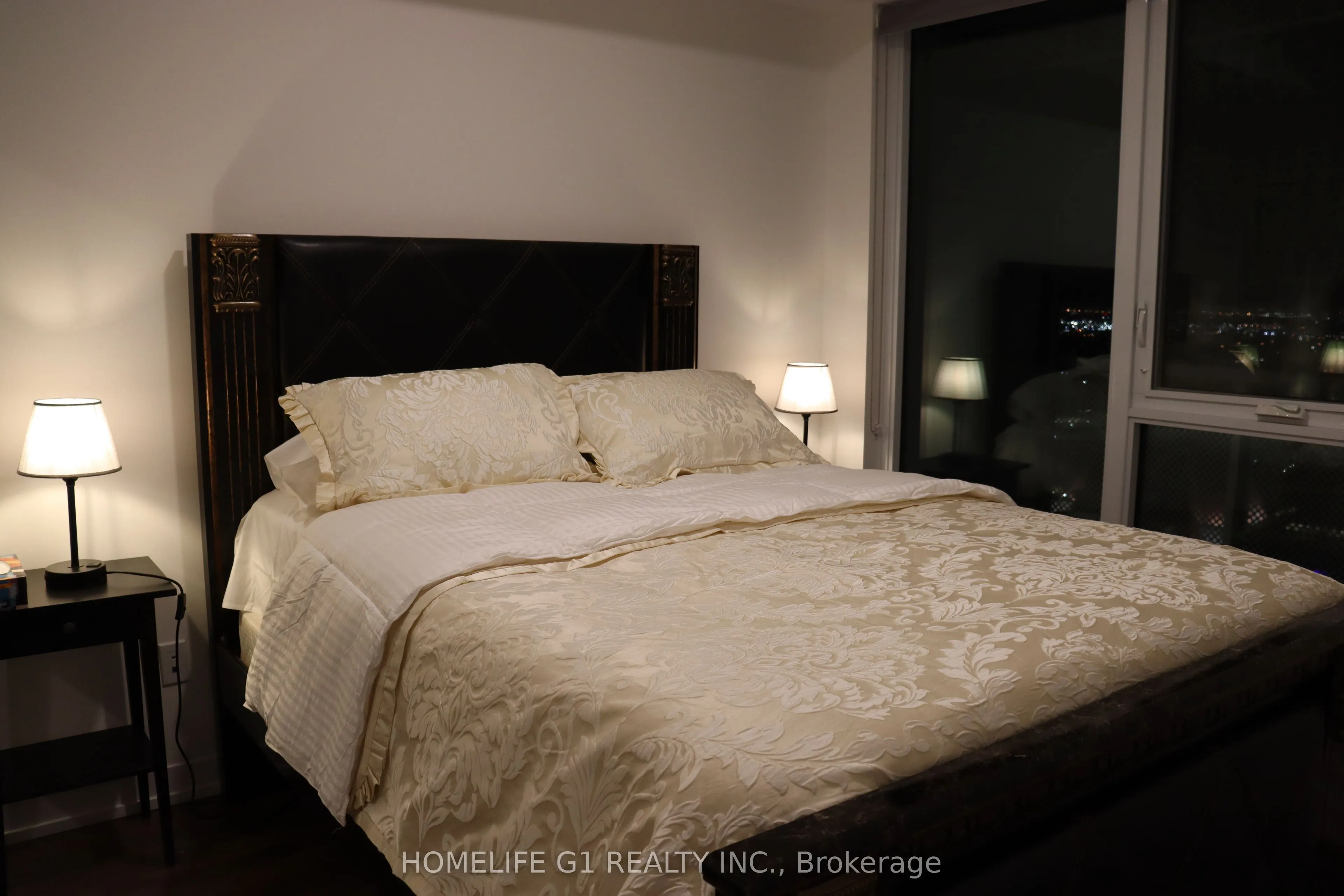4065 Confederation Parkway #4007