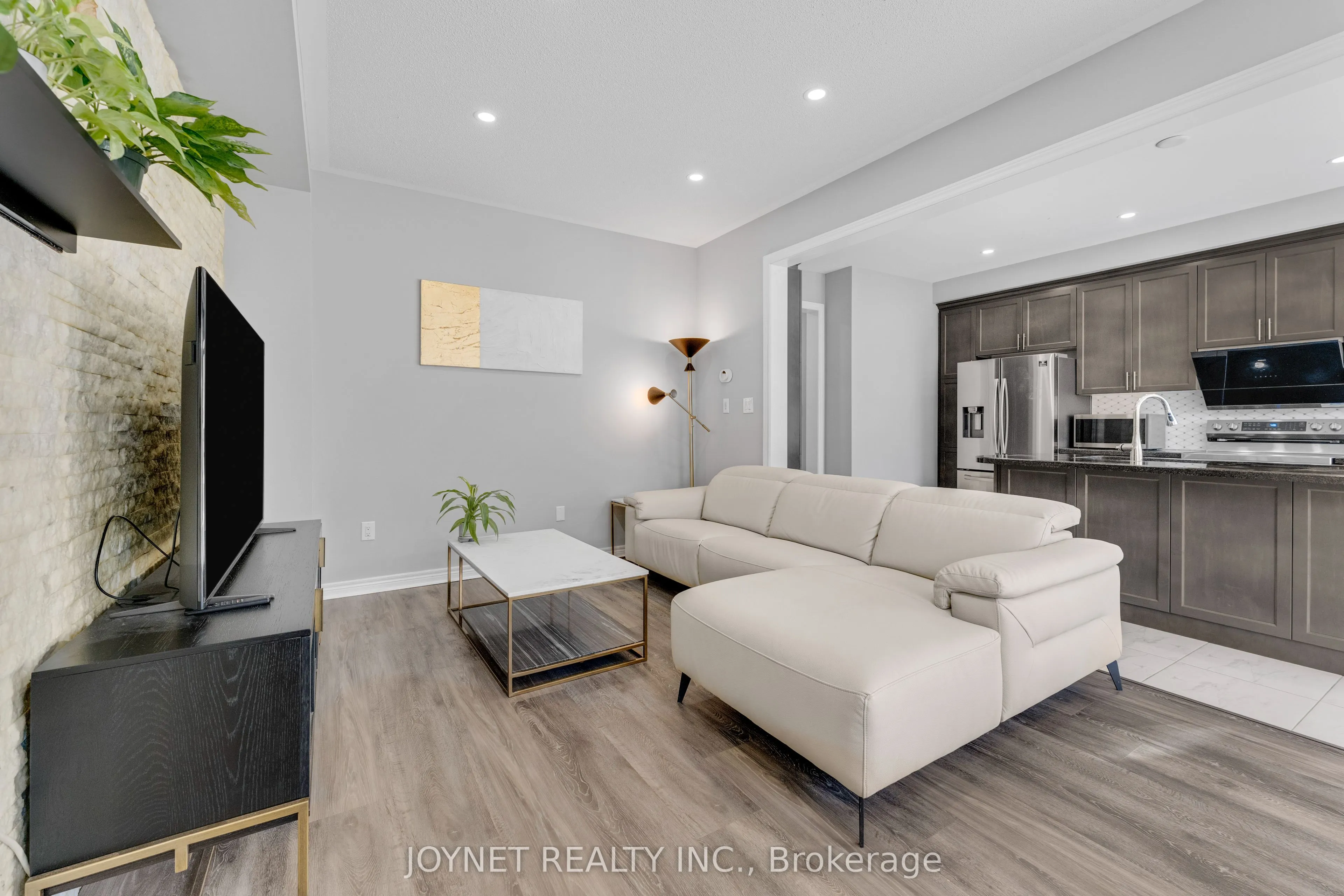 3303 Jacob Way