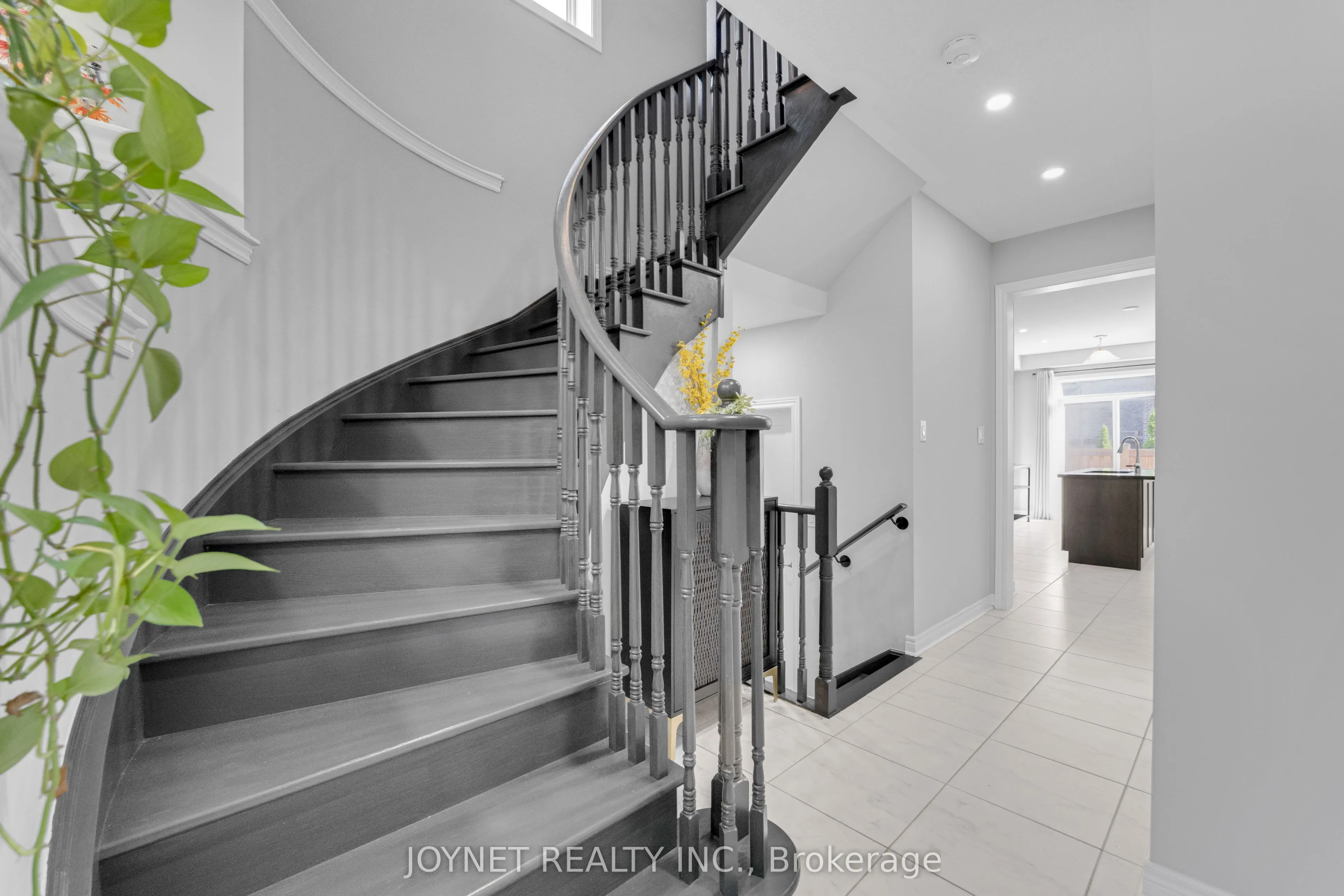 3303 Jacob Way