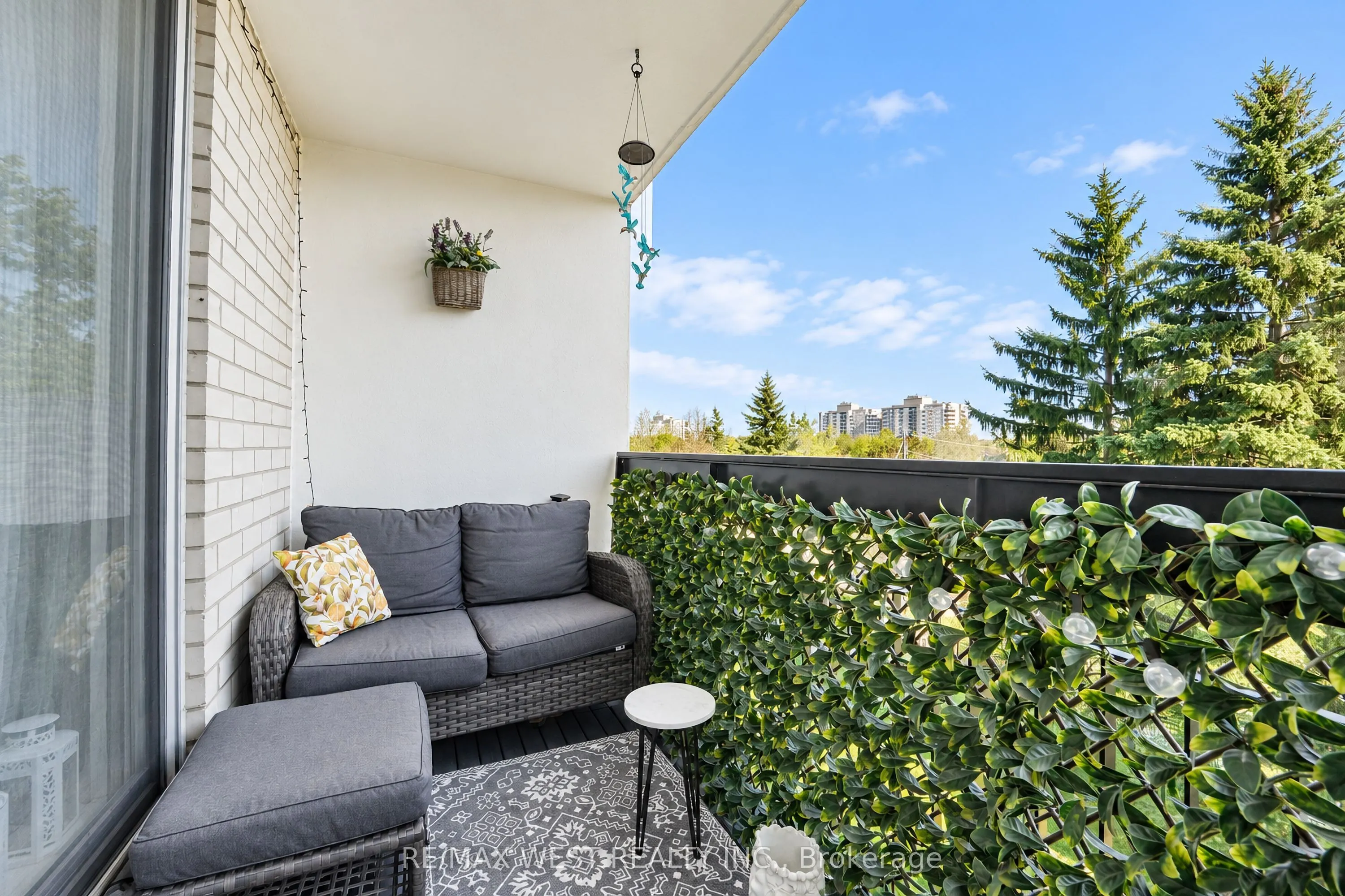 1100 Caven Street #406