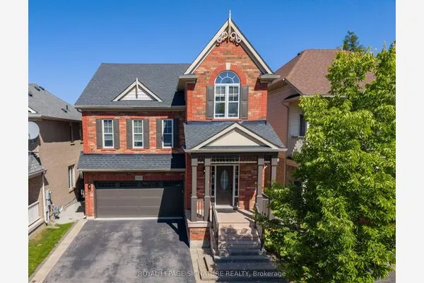 3195 Munson Crescent