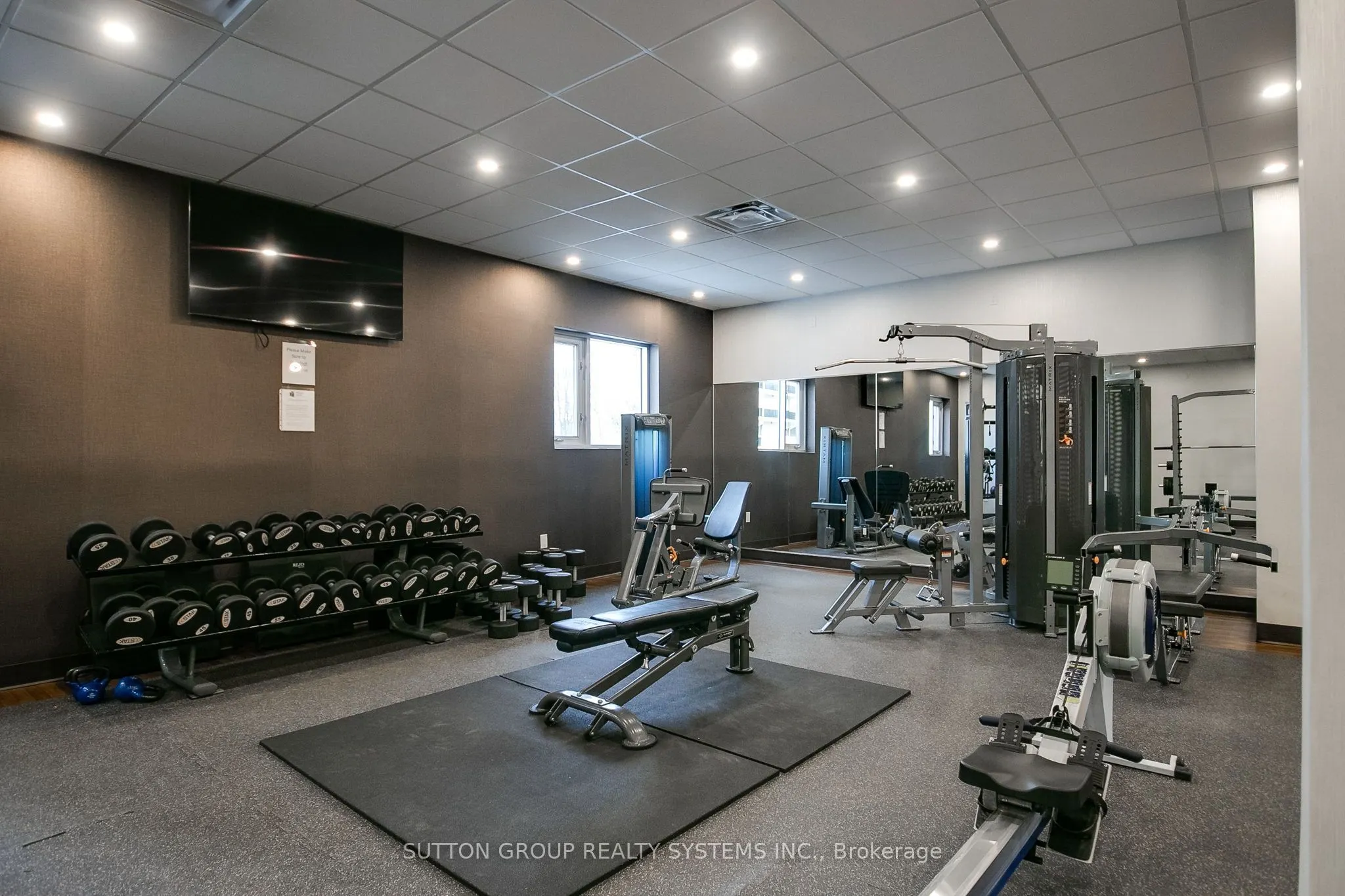 812 Burnhamthorpe Road #1504