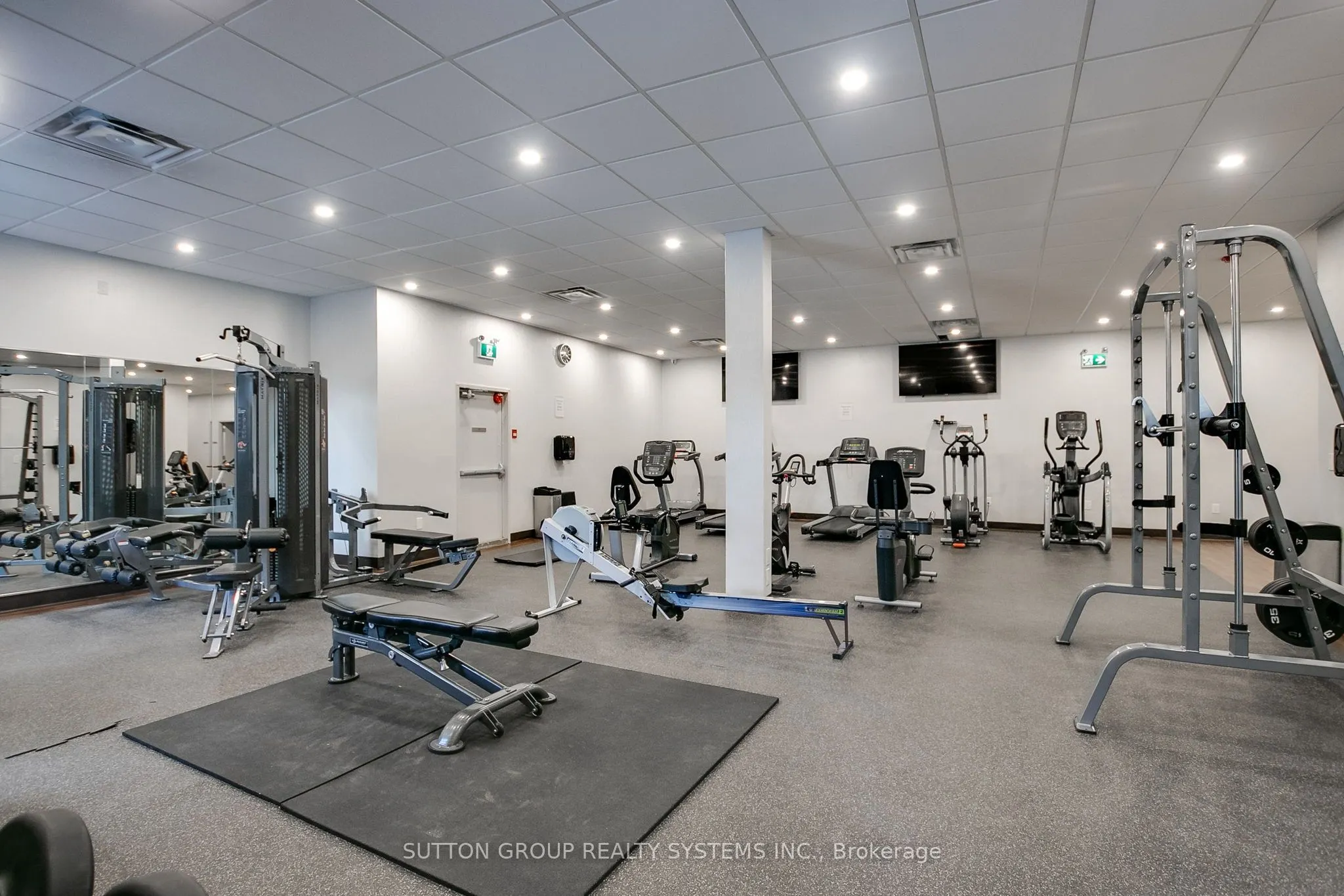 812 Burnhamthorpe Road #1504