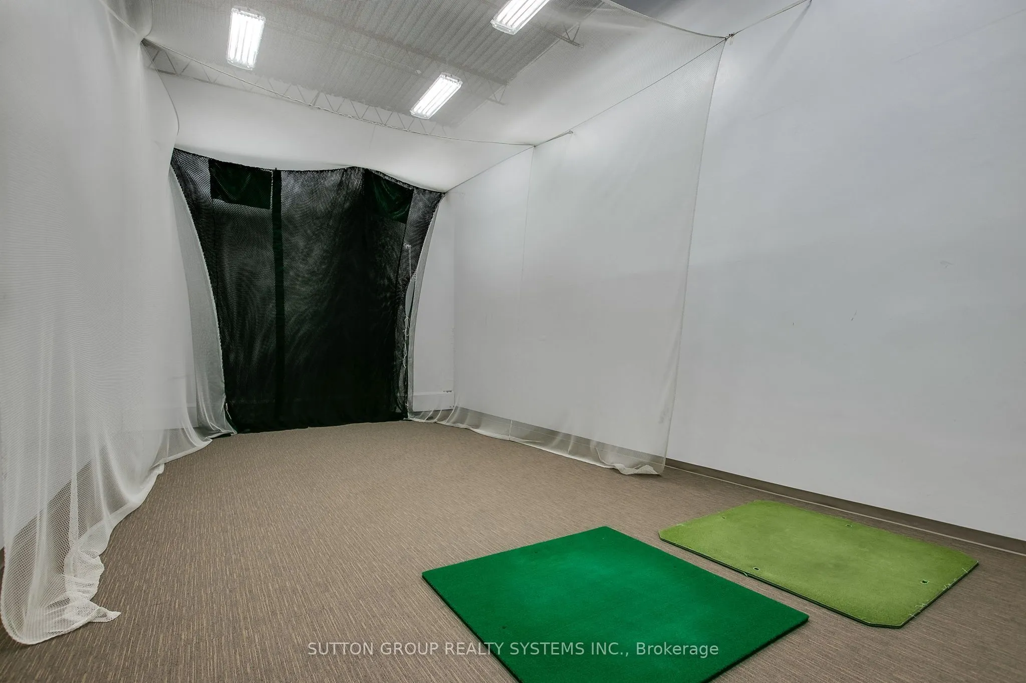 812 Burnhamthorpe Road #1504