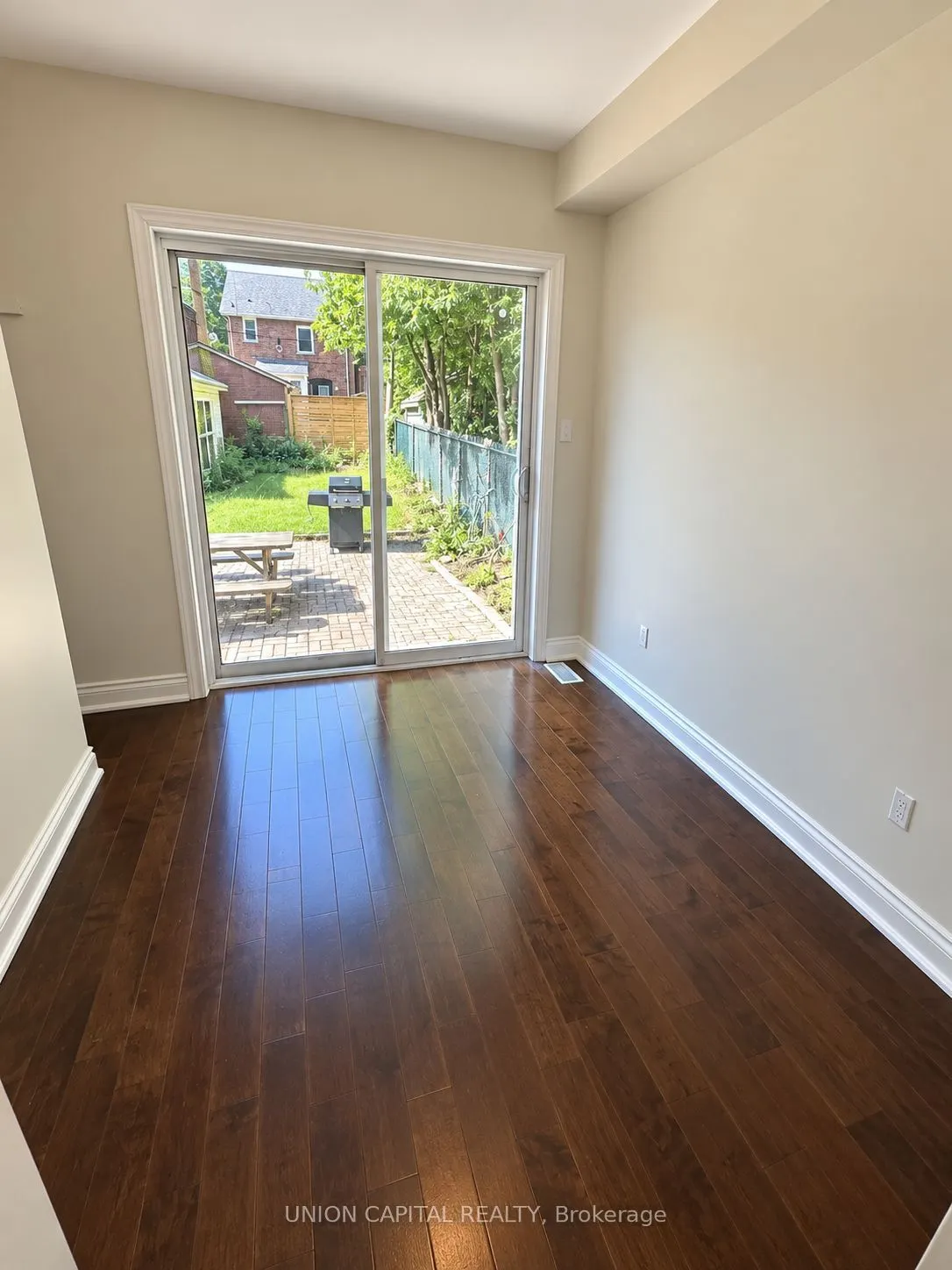 84 Runnymede Road #Main