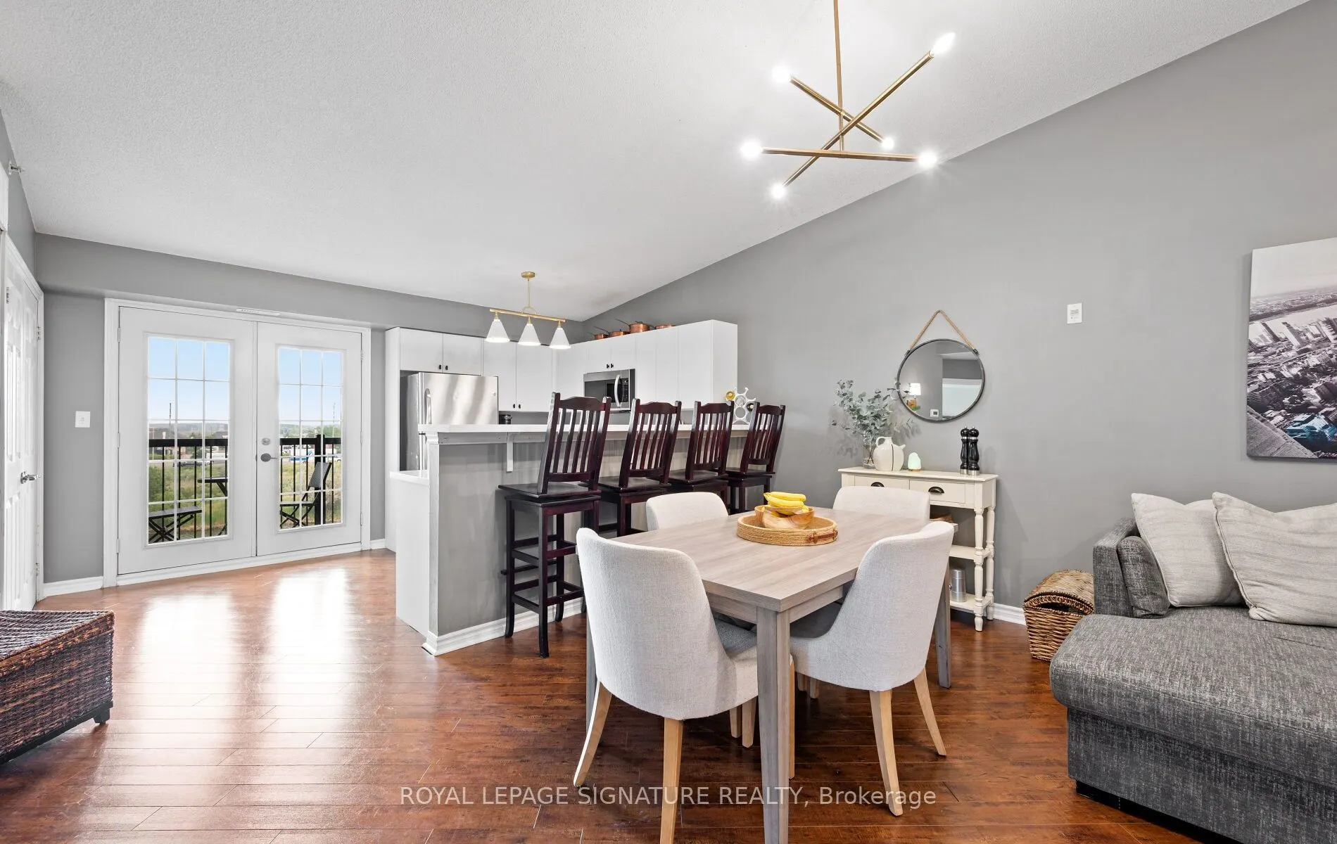 1491 Maple Avenue #401