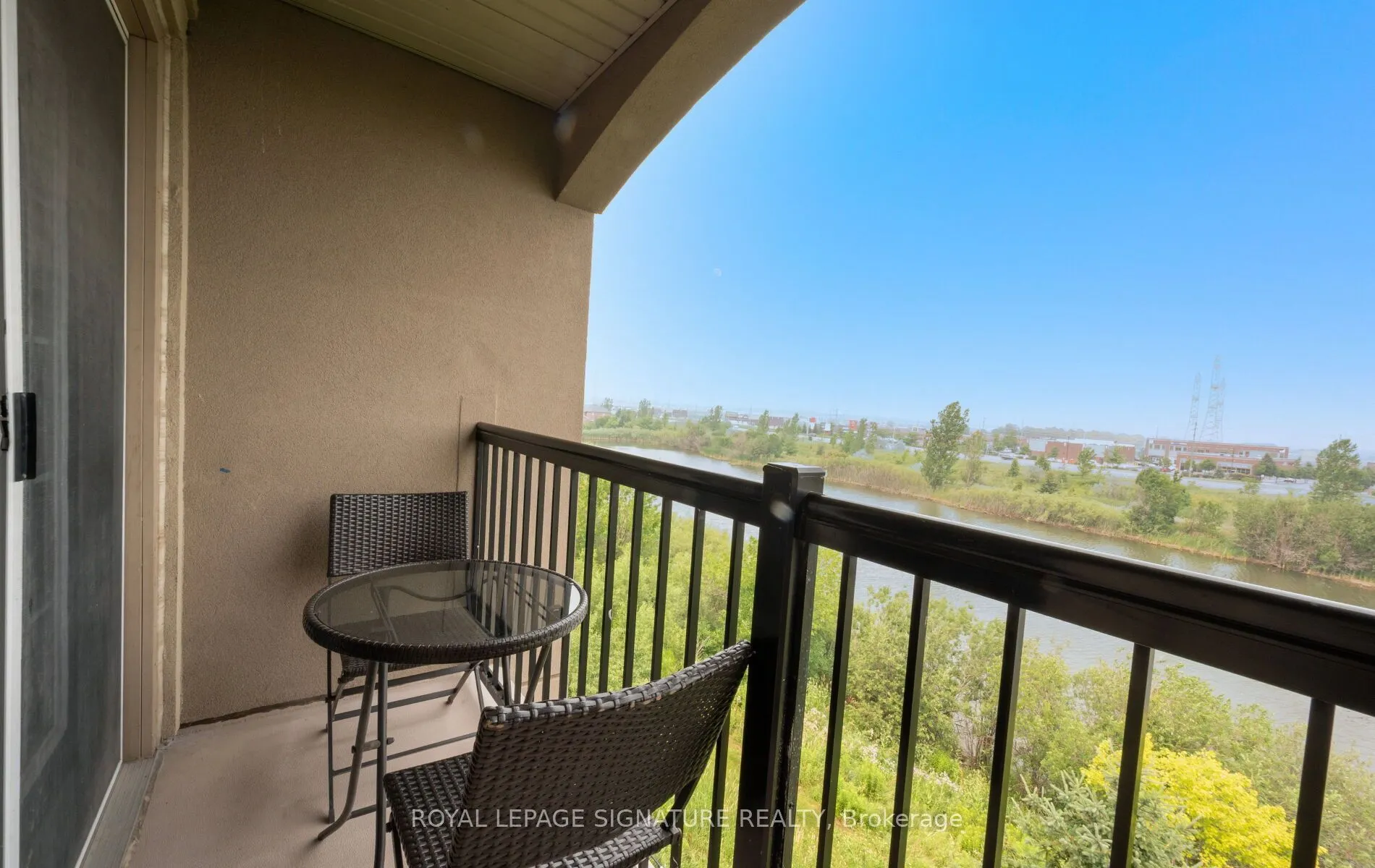 1491 Maple Avenue #401