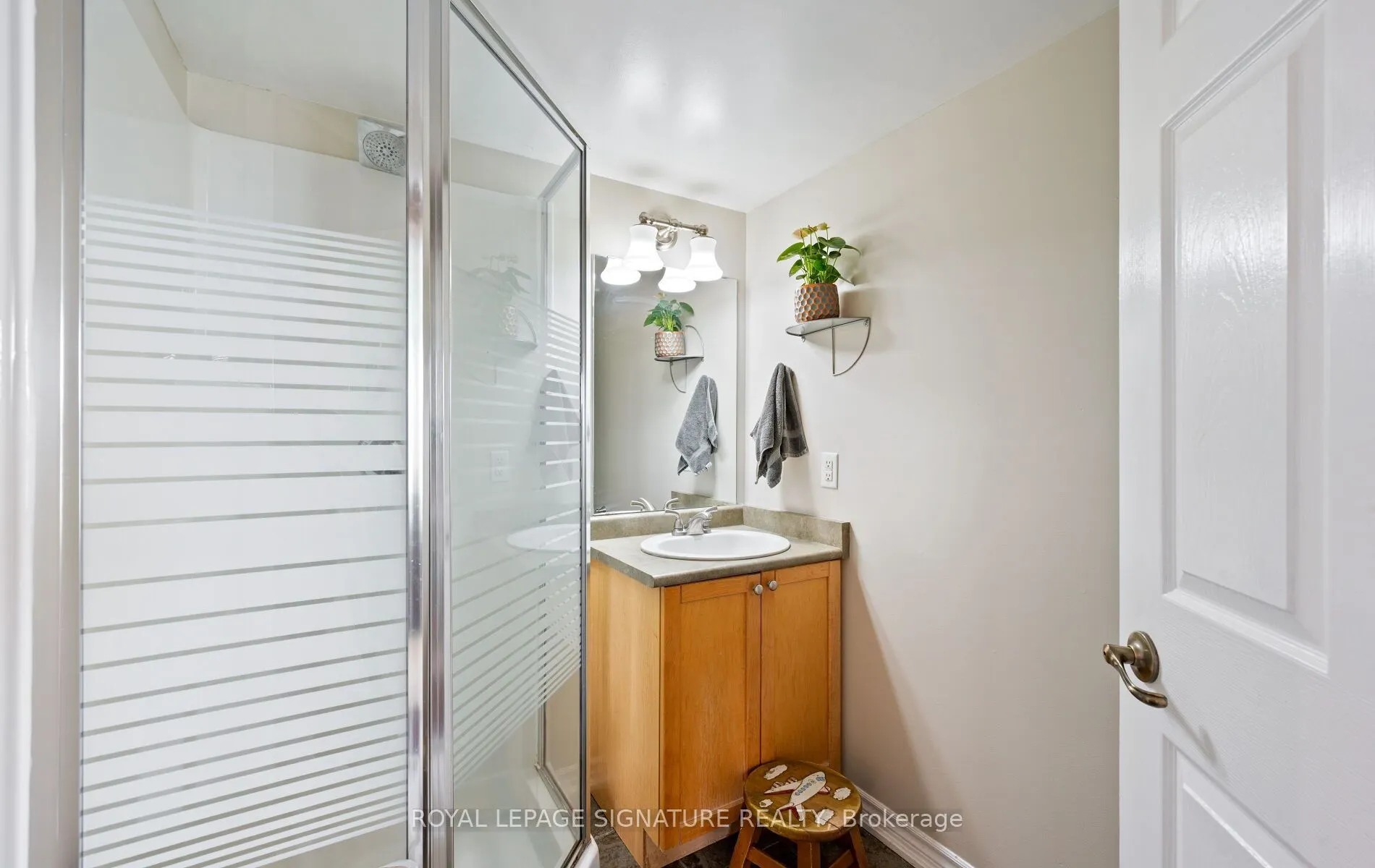 1491 Maple Avenue #401