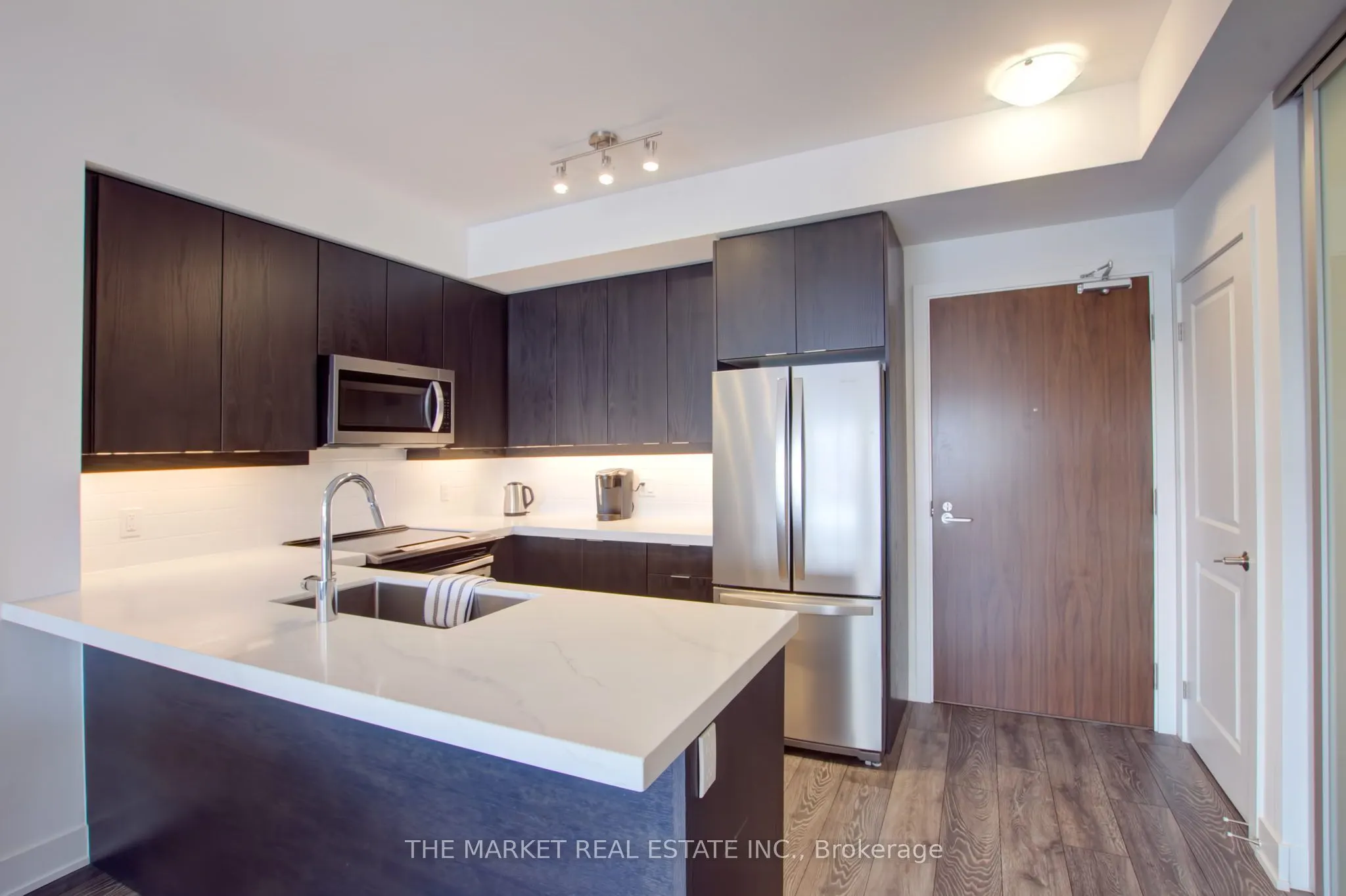1050 Main Street E #1014
