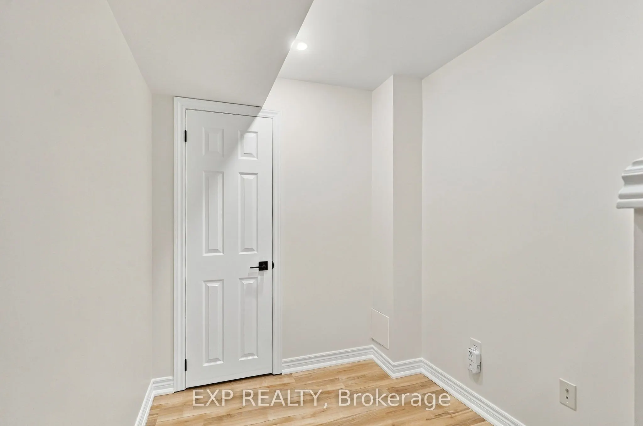 5260 Mcfarren Boulevard #140