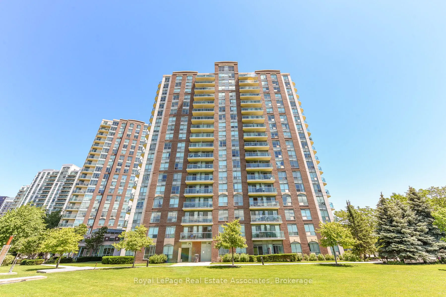 4879 Kimbermount Avenue #710