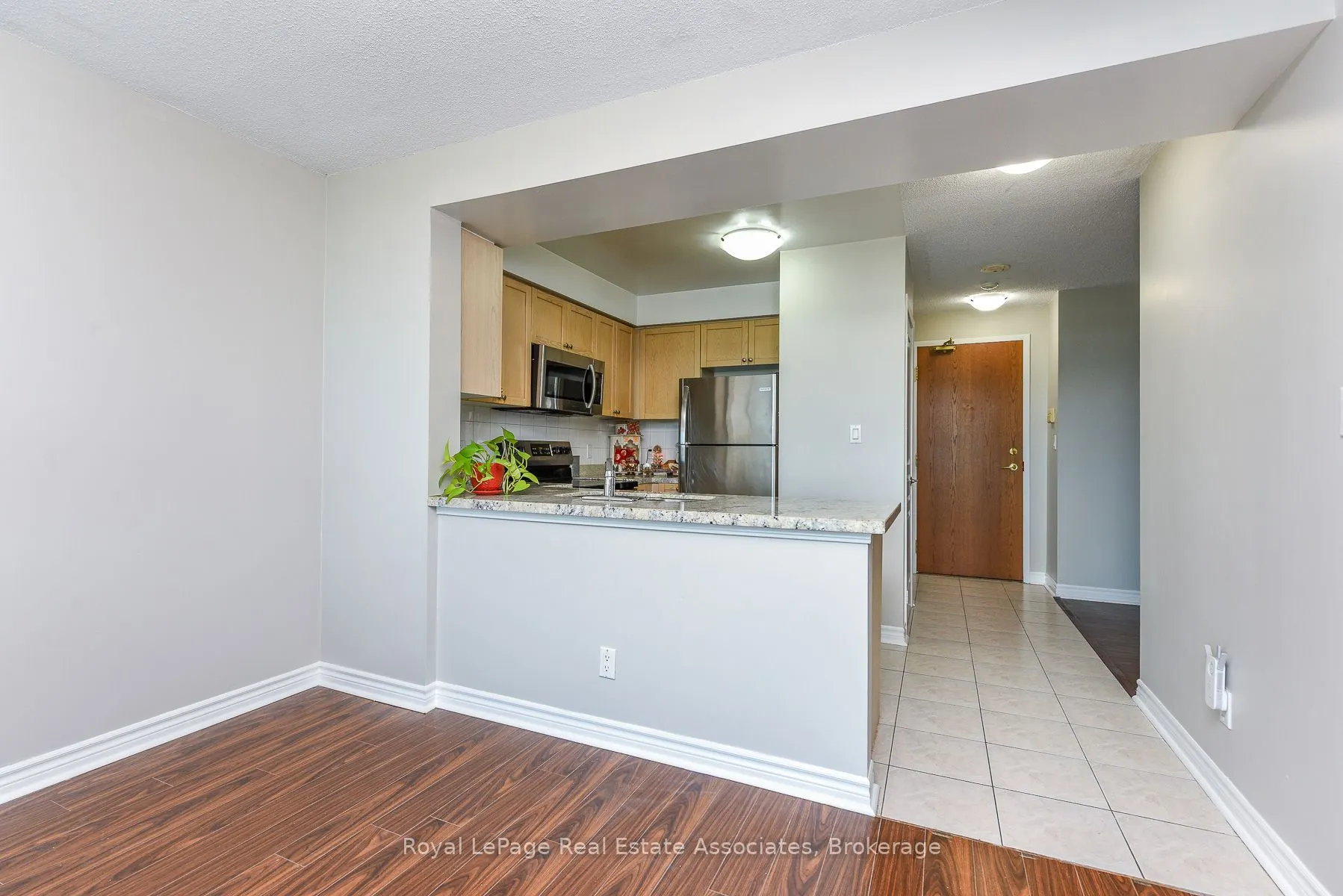 4879 Kimbermount Avenue #710