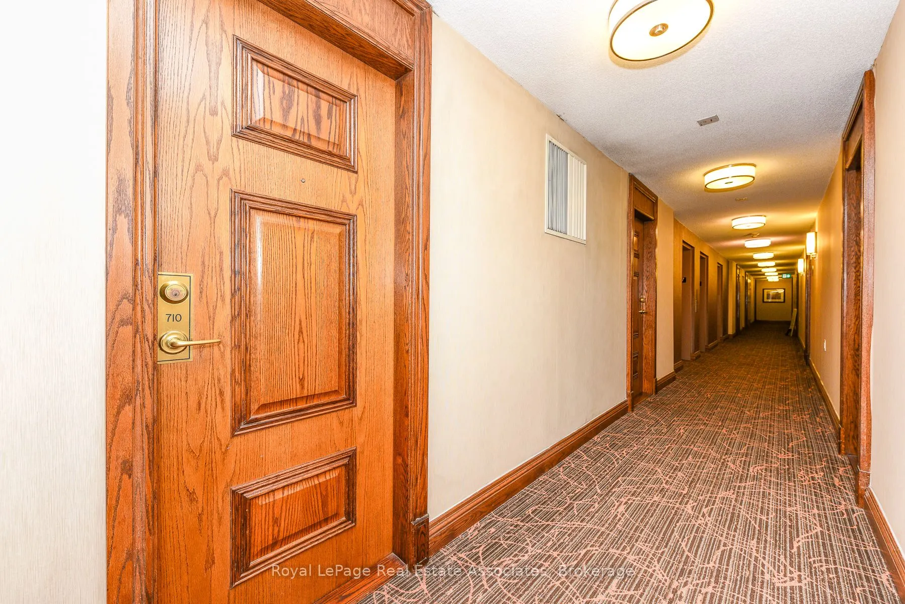 4879 Kimbermount Avenue #710