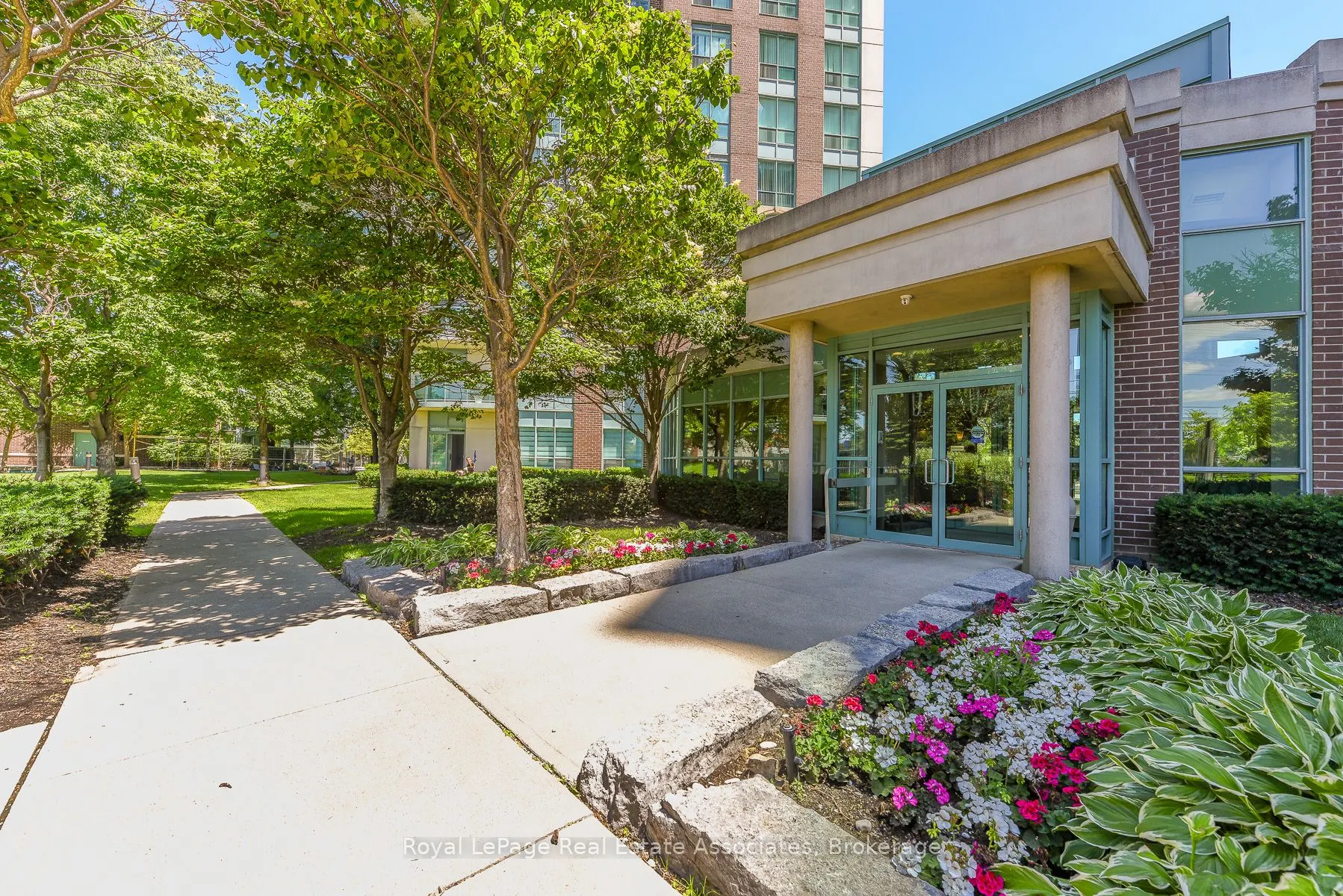 4879 Kimbermount Avenue #710