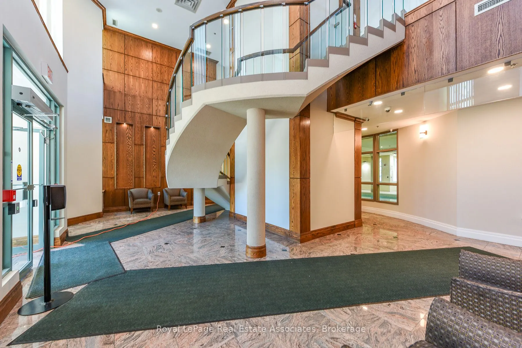 4879 Kimbermount Avenue #710