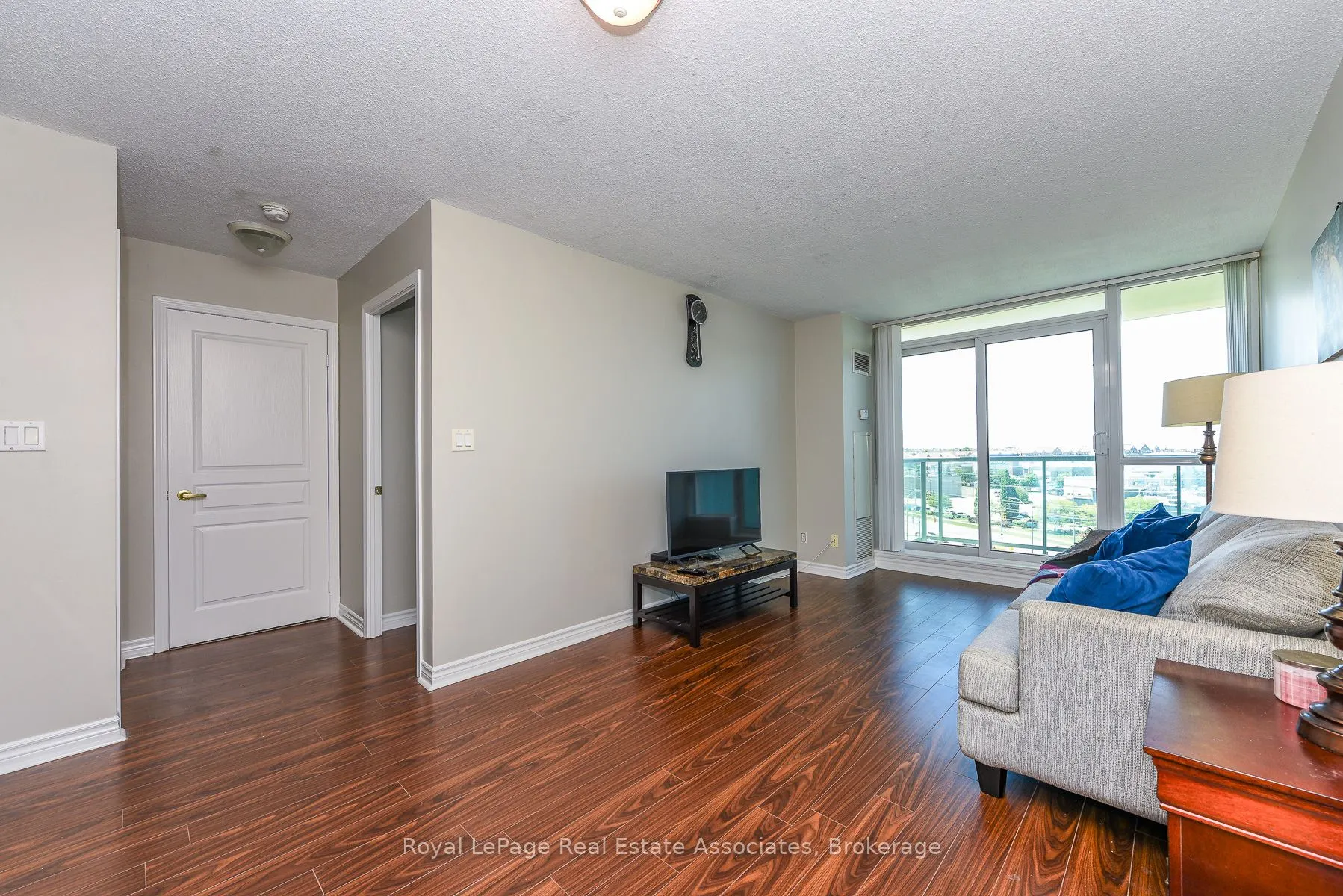4879 Kimbermount Avenue #710