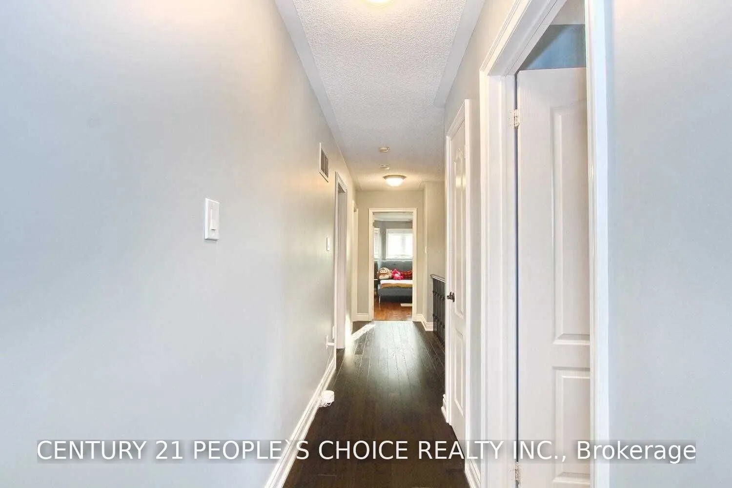 6 Stirrup Court
