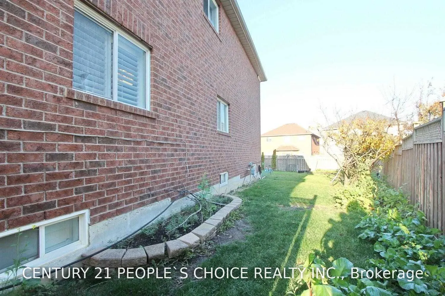 6 Stirrup Court