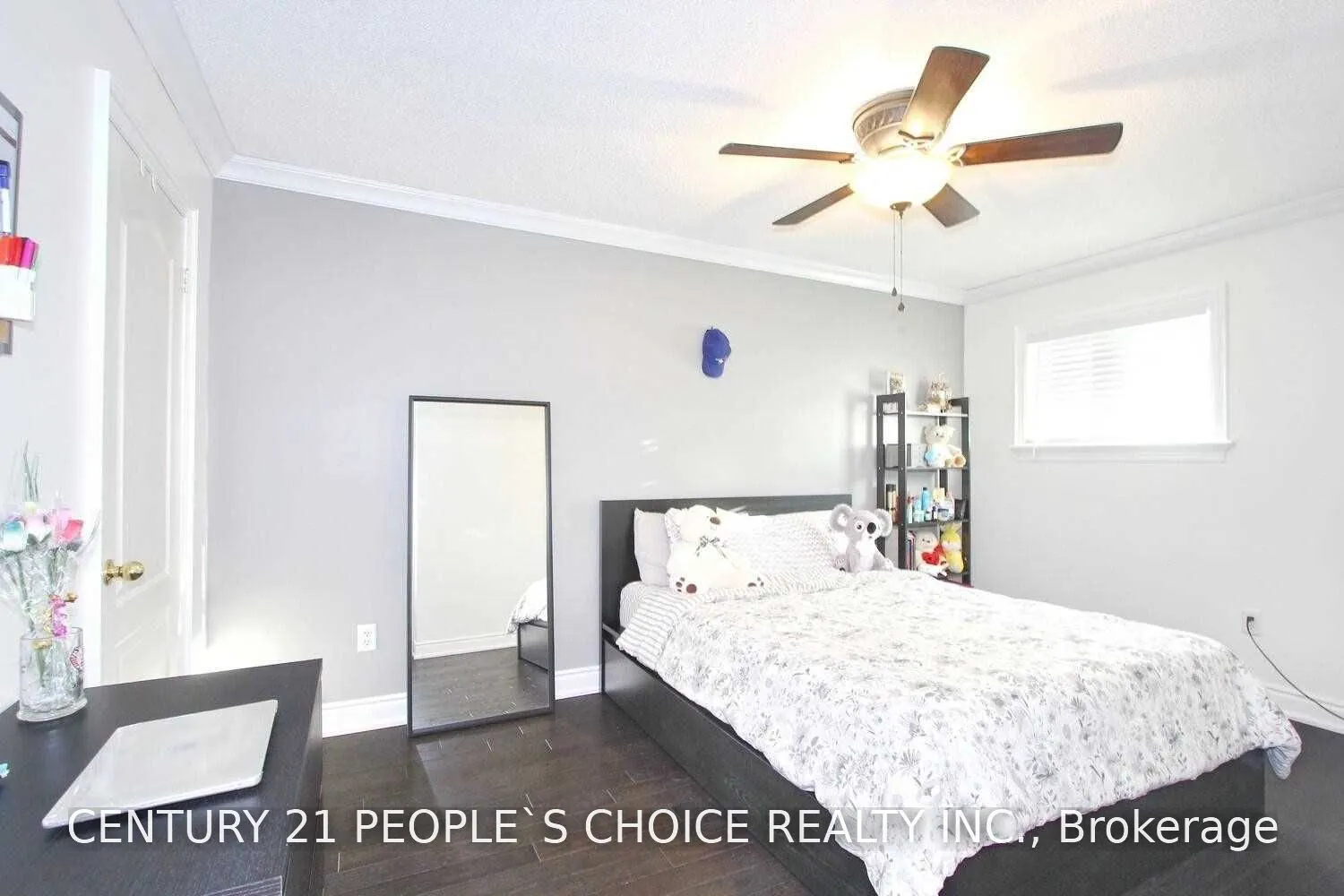 6 Stirrup Court