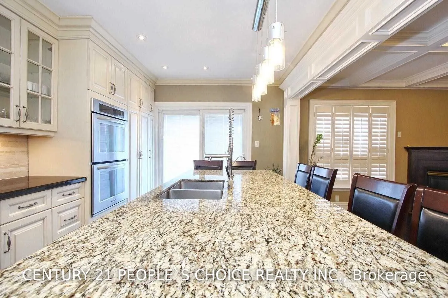 6 Stirrup Court