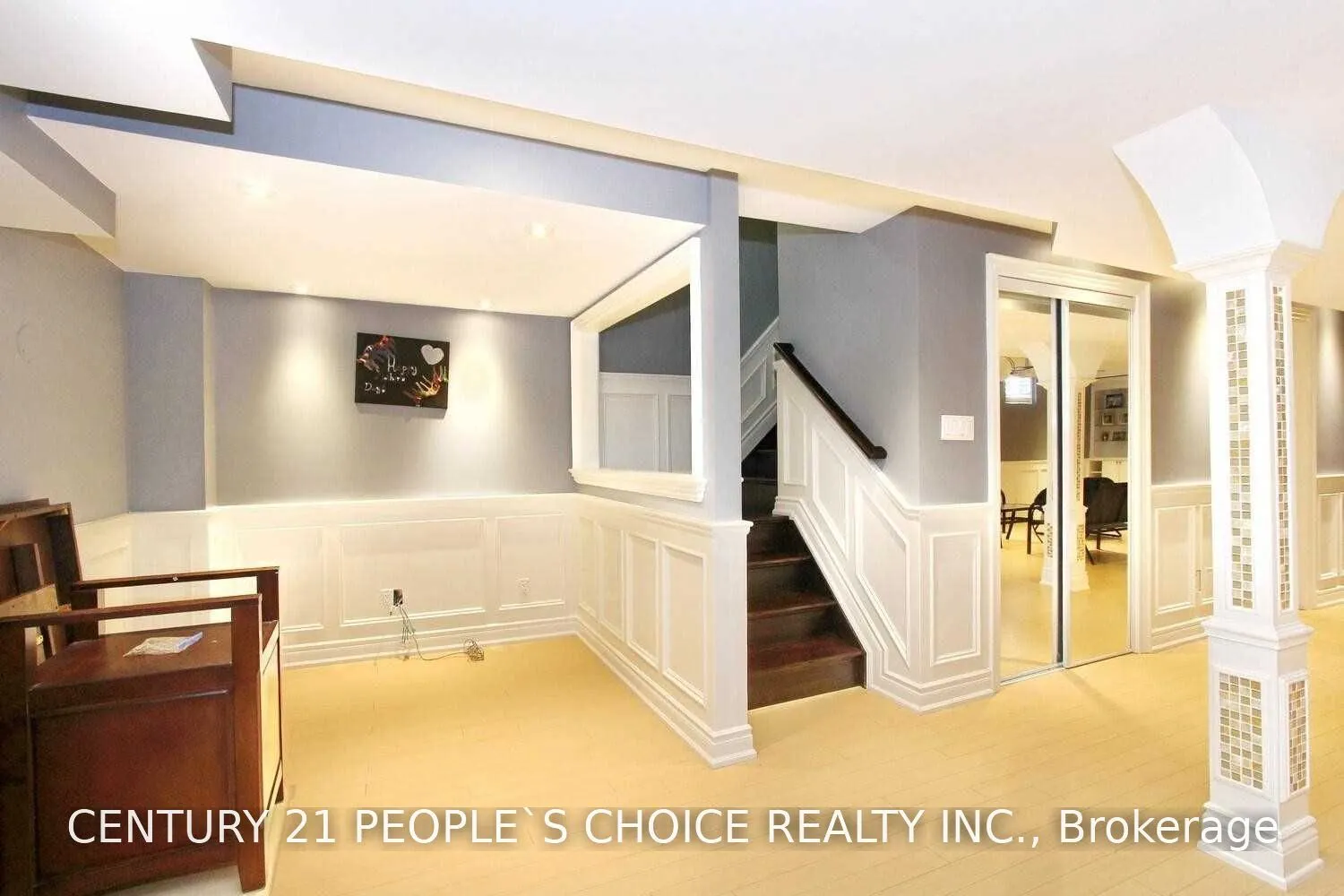 6 Stirrup Court