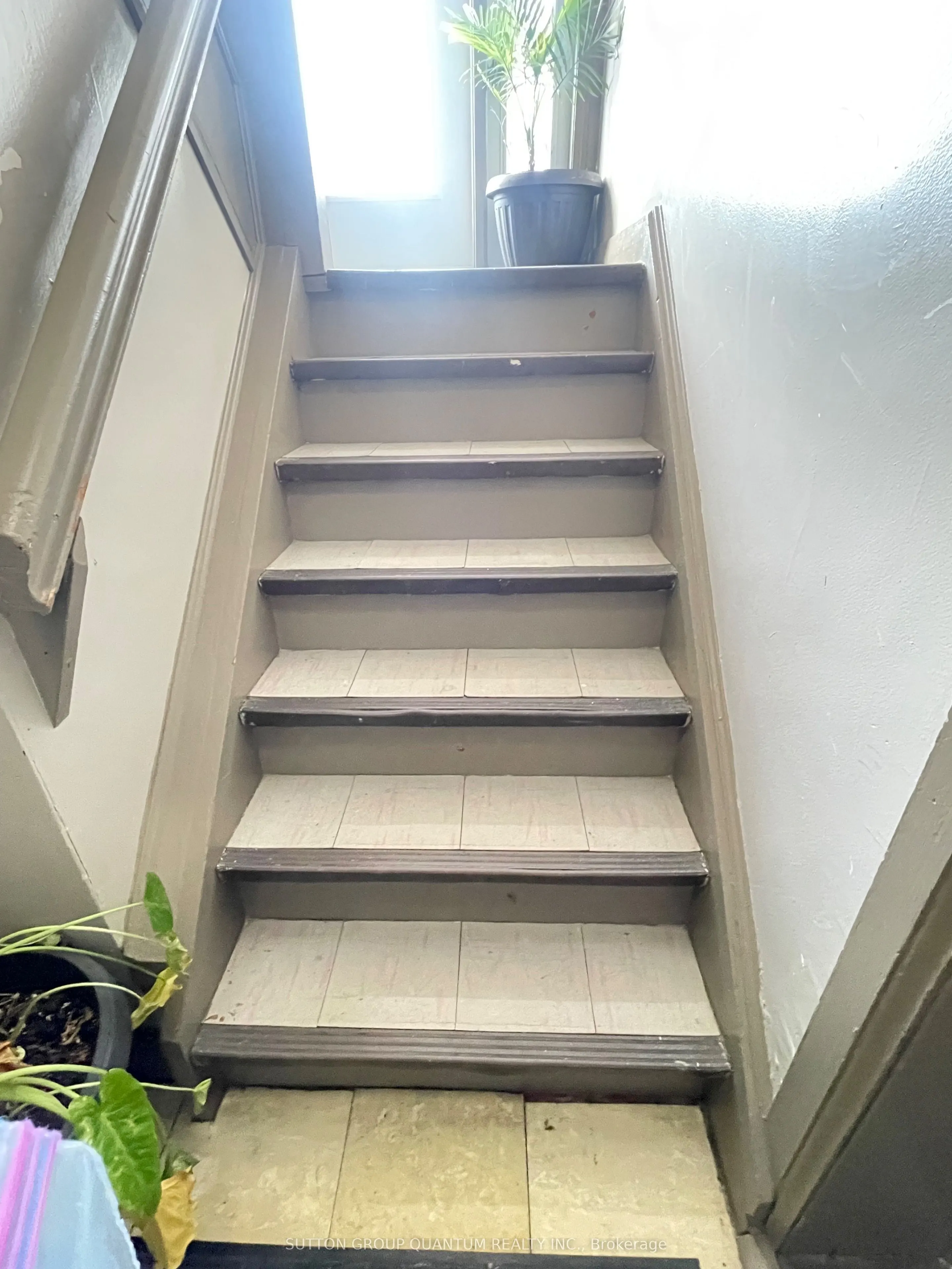 339 Lakeshore Road E ##2