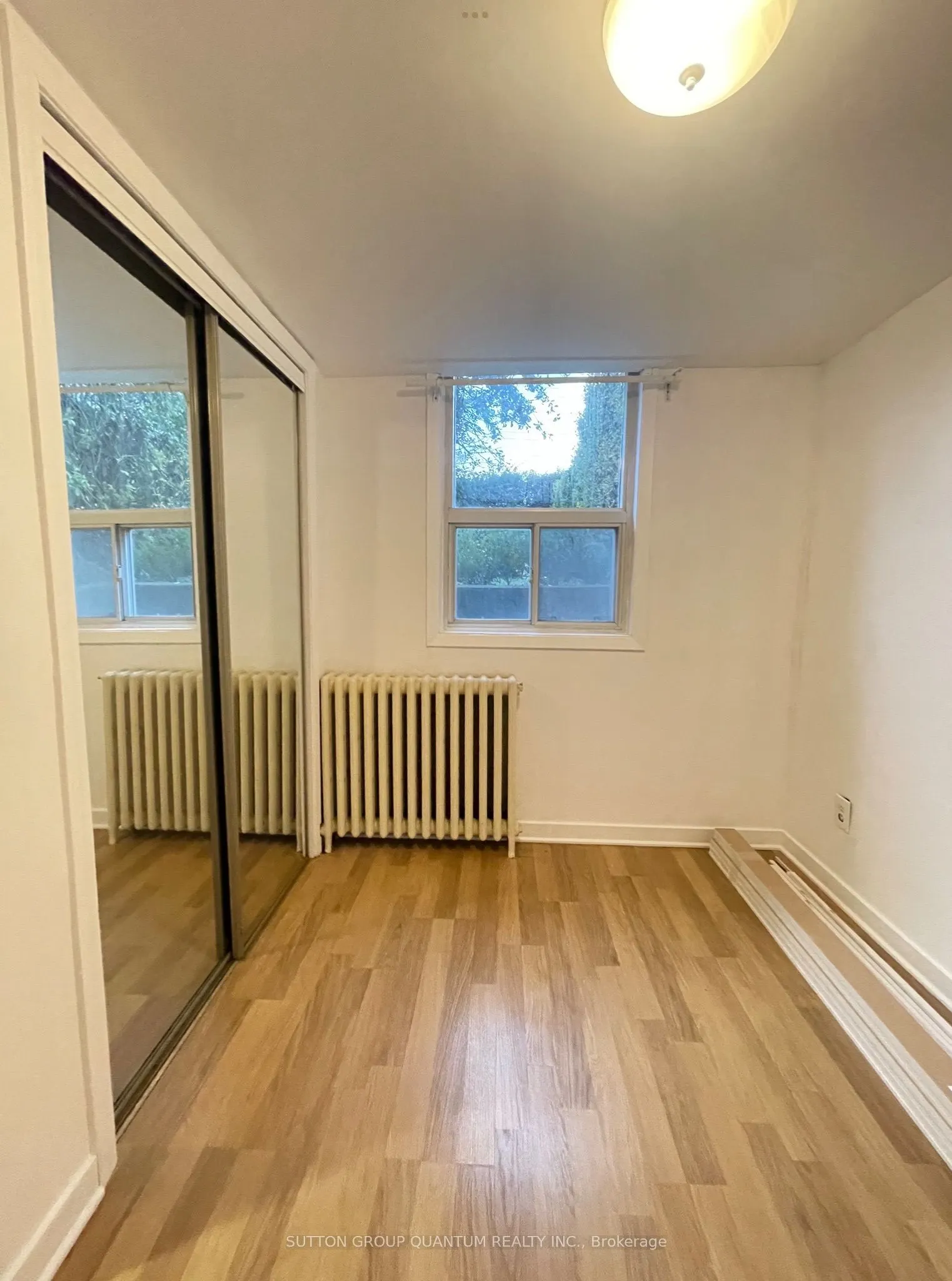 339 Lakeshore Road E ##2