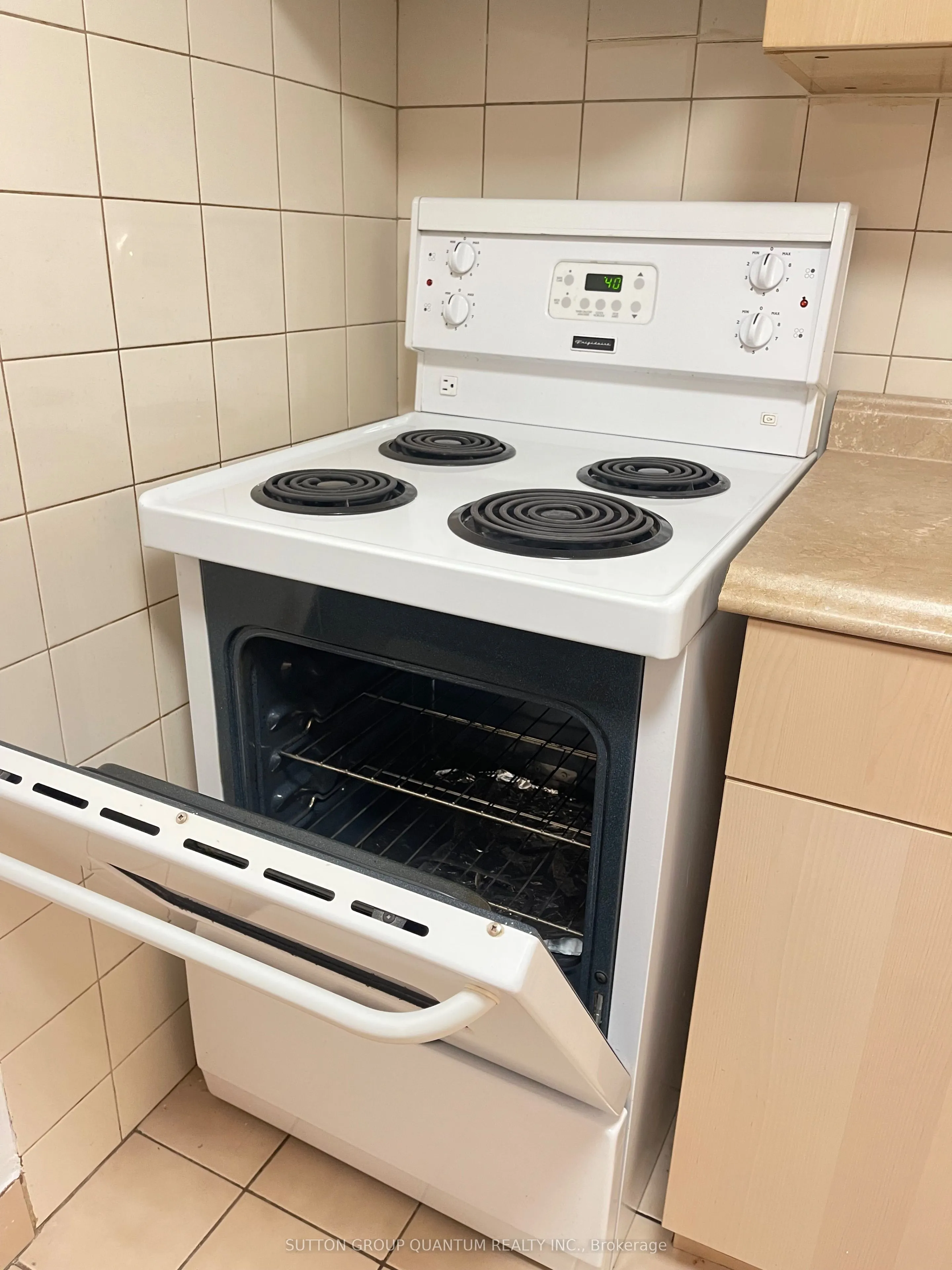 339 Lakeshore Road E ##2