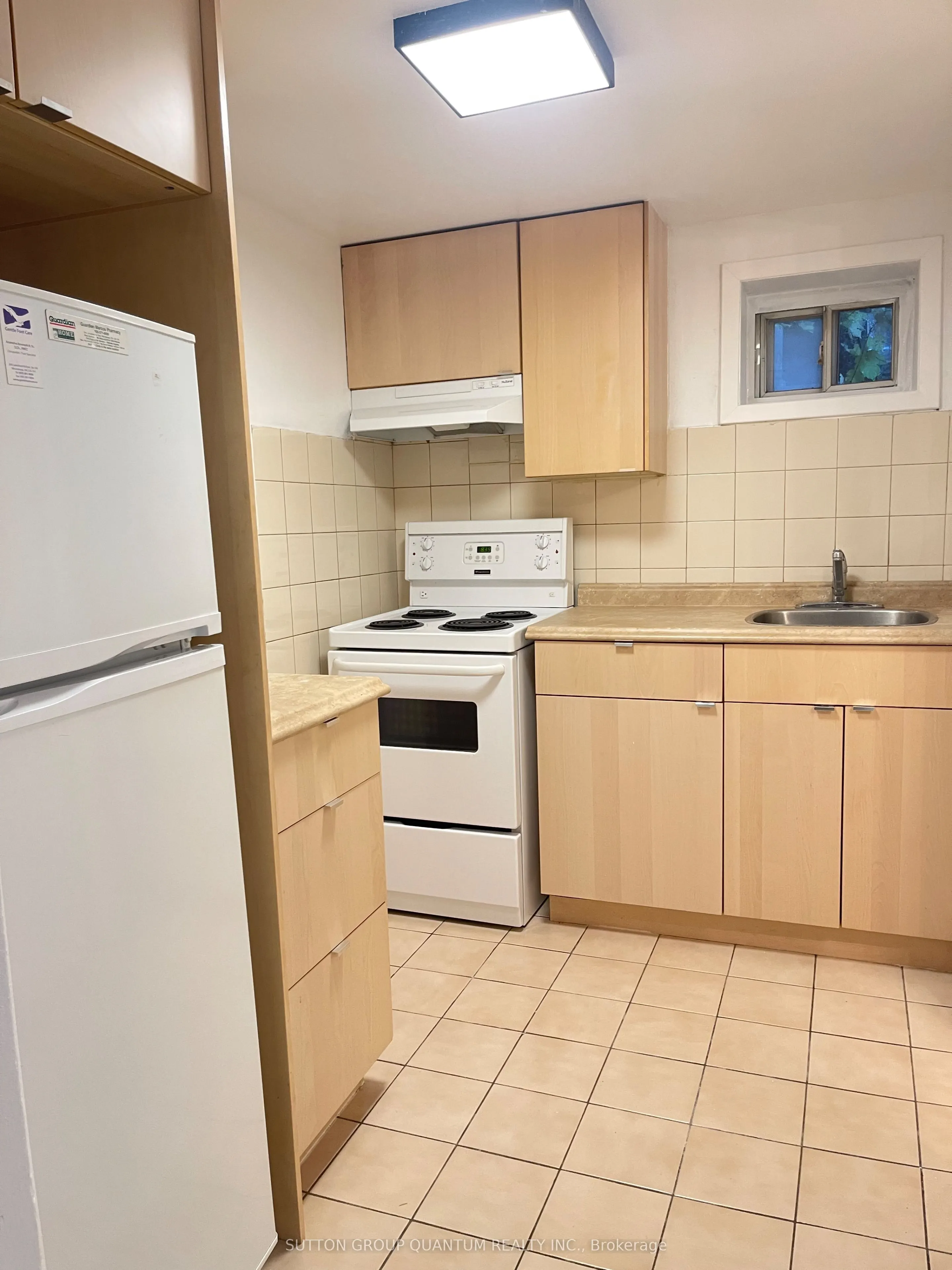 339 Lakeshore Road E ##2