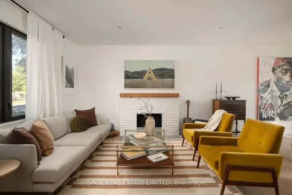 11 Maple Boulevard
