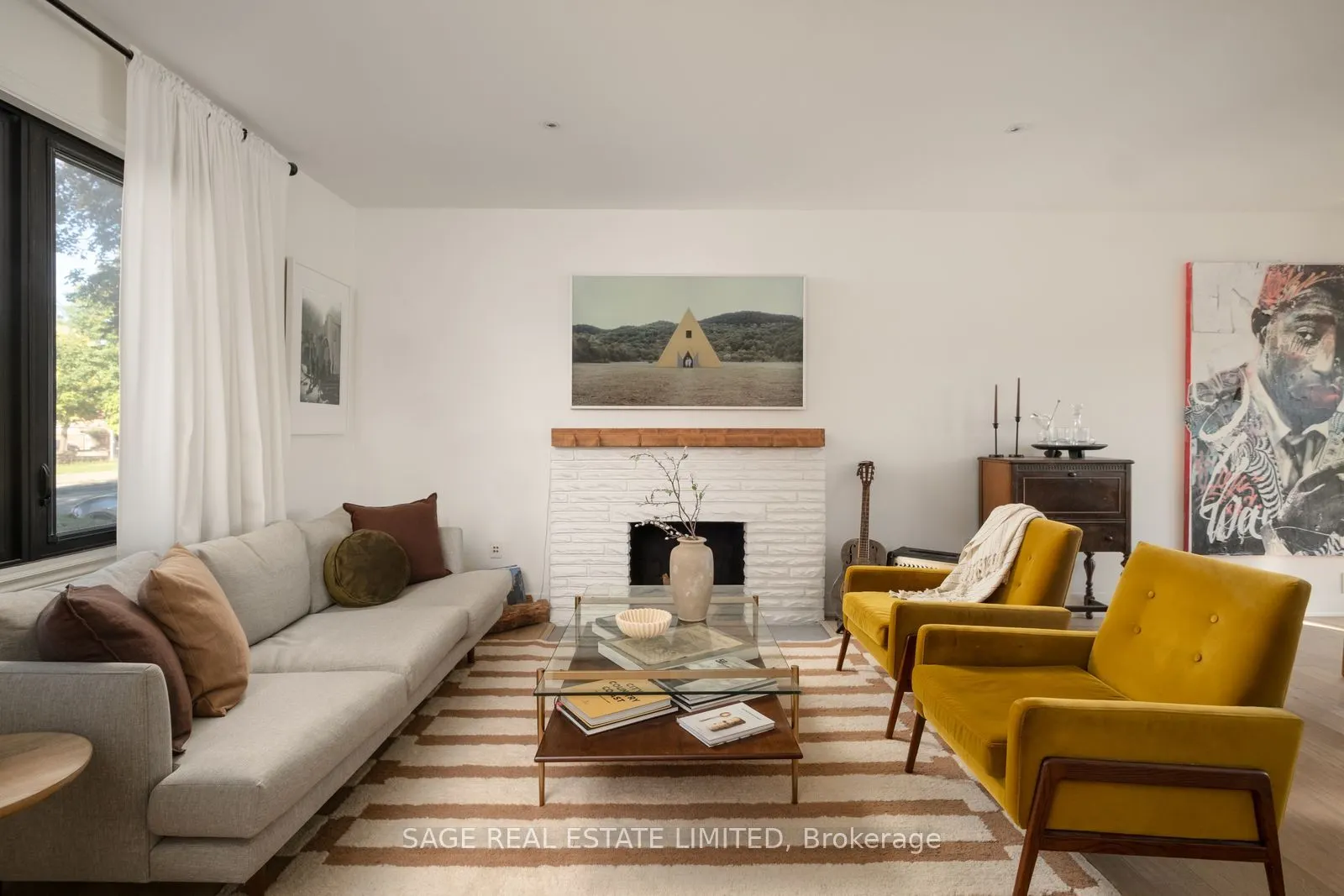 11 Maple Boulevard
