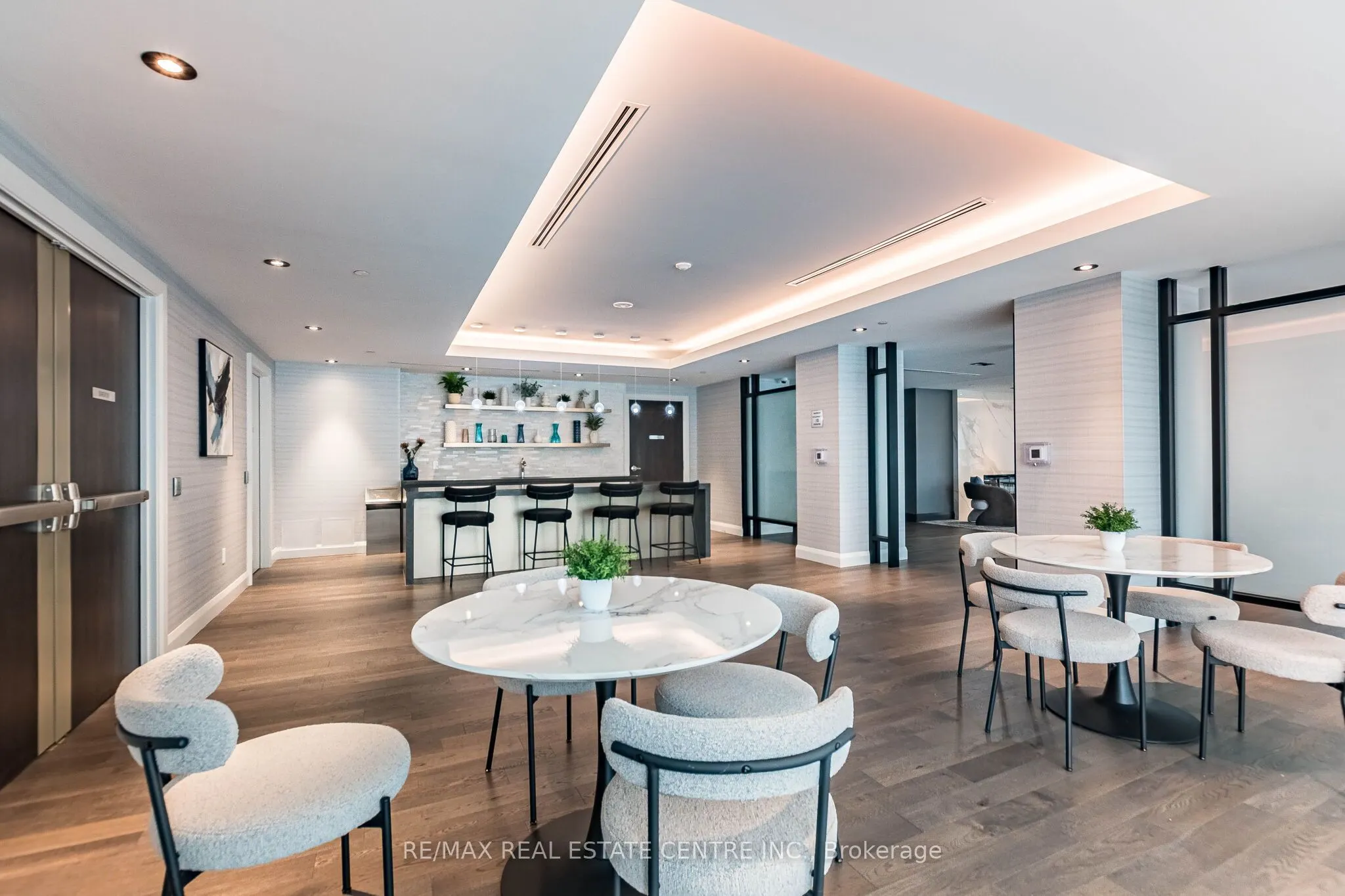 38 Annie Craig Drive #2510
