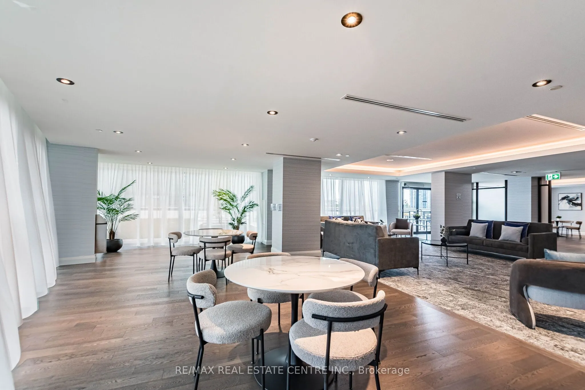 38 Annie Craig Drive #2510