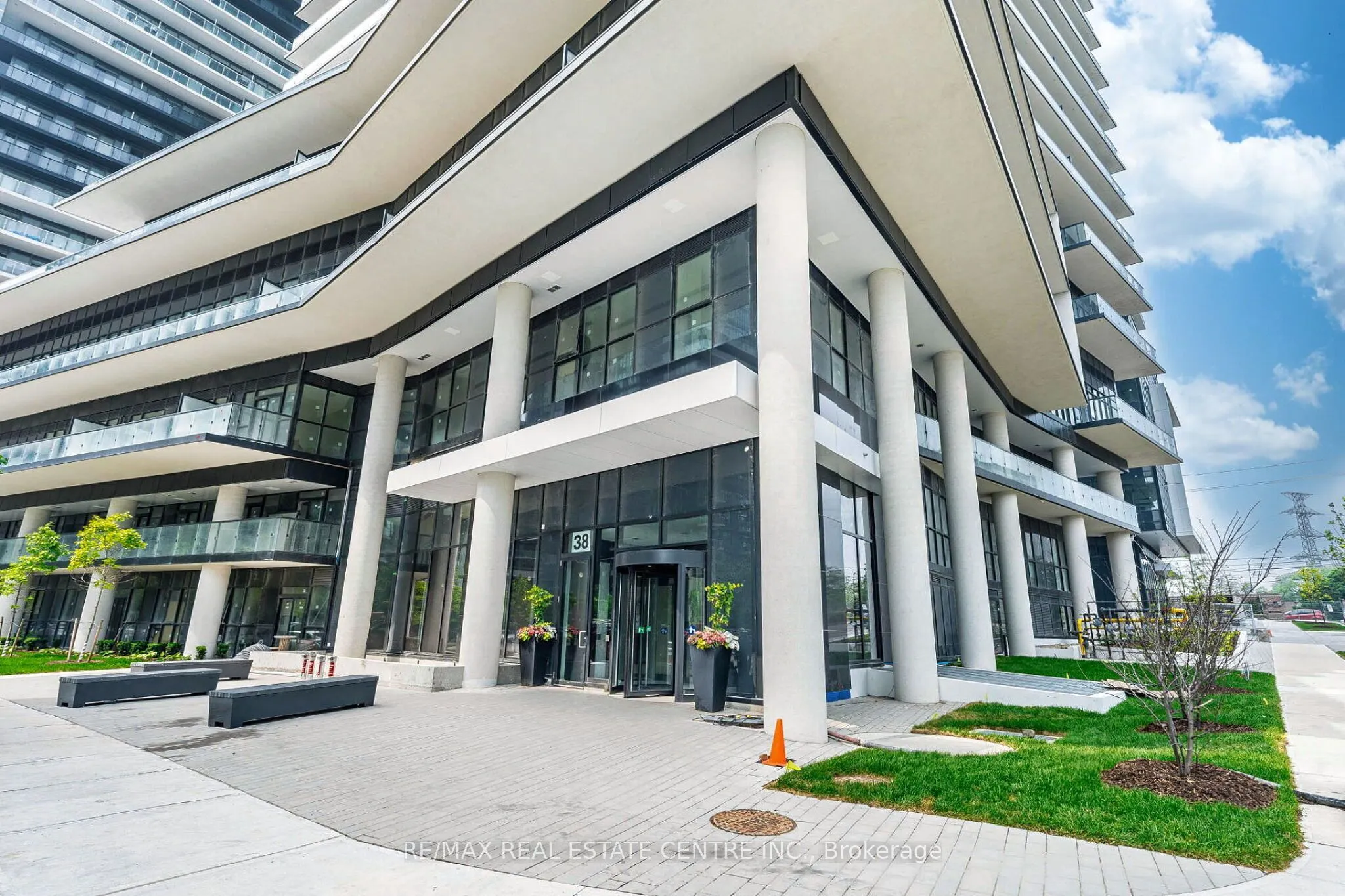 38 Annie Craig Drive #2510