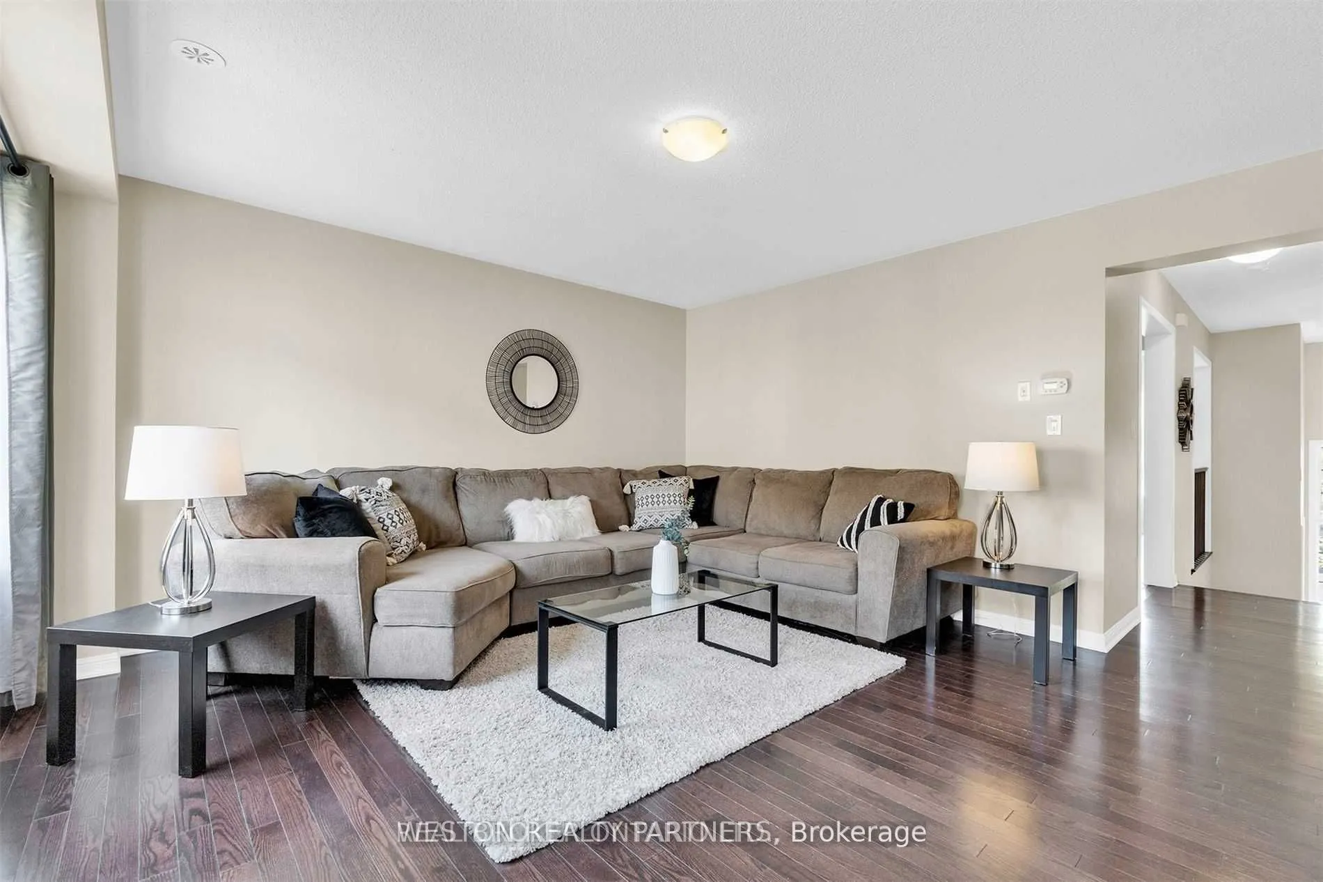 6 Colonel Frank Ching Crescent
